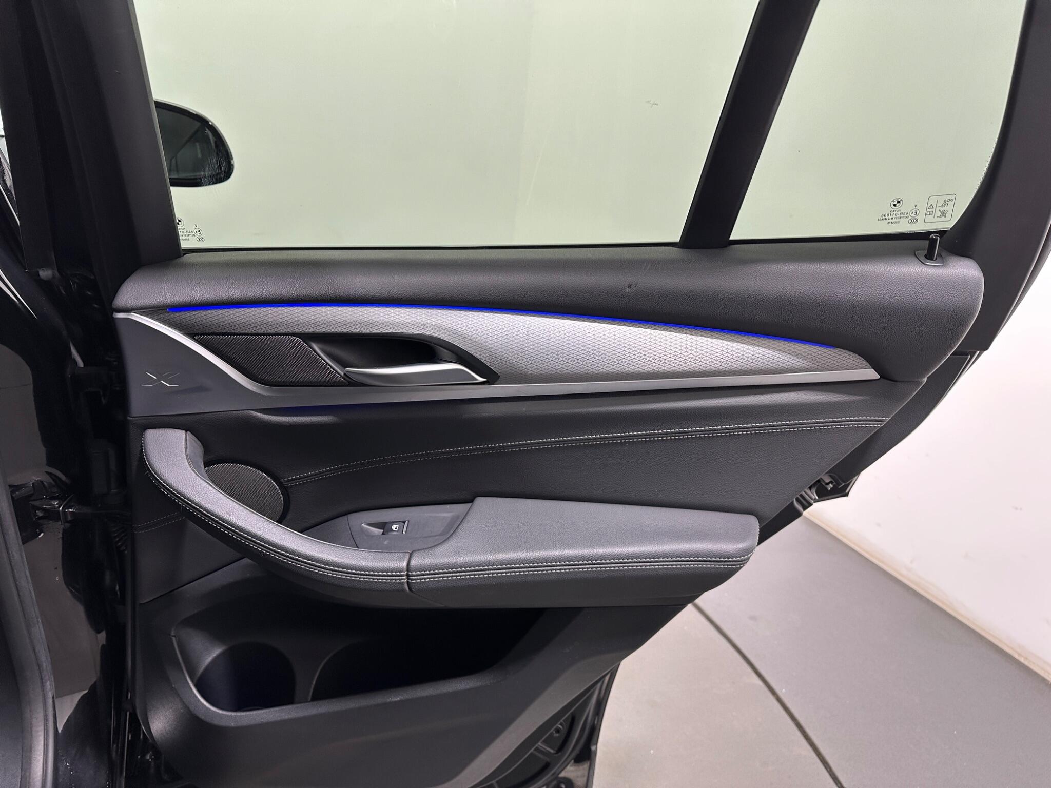 BMW X3 view 45