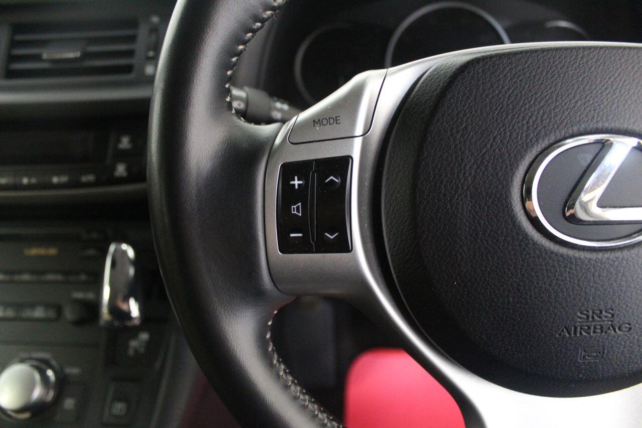 Lexus CT view 45