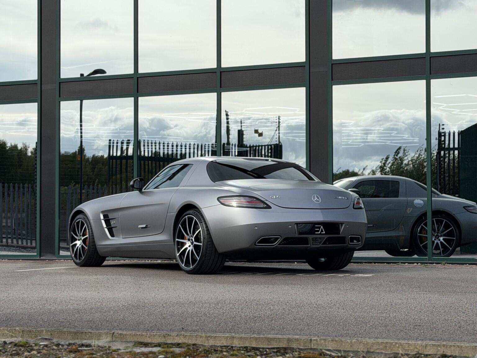 Mercedes-Benz Amg GT view 36