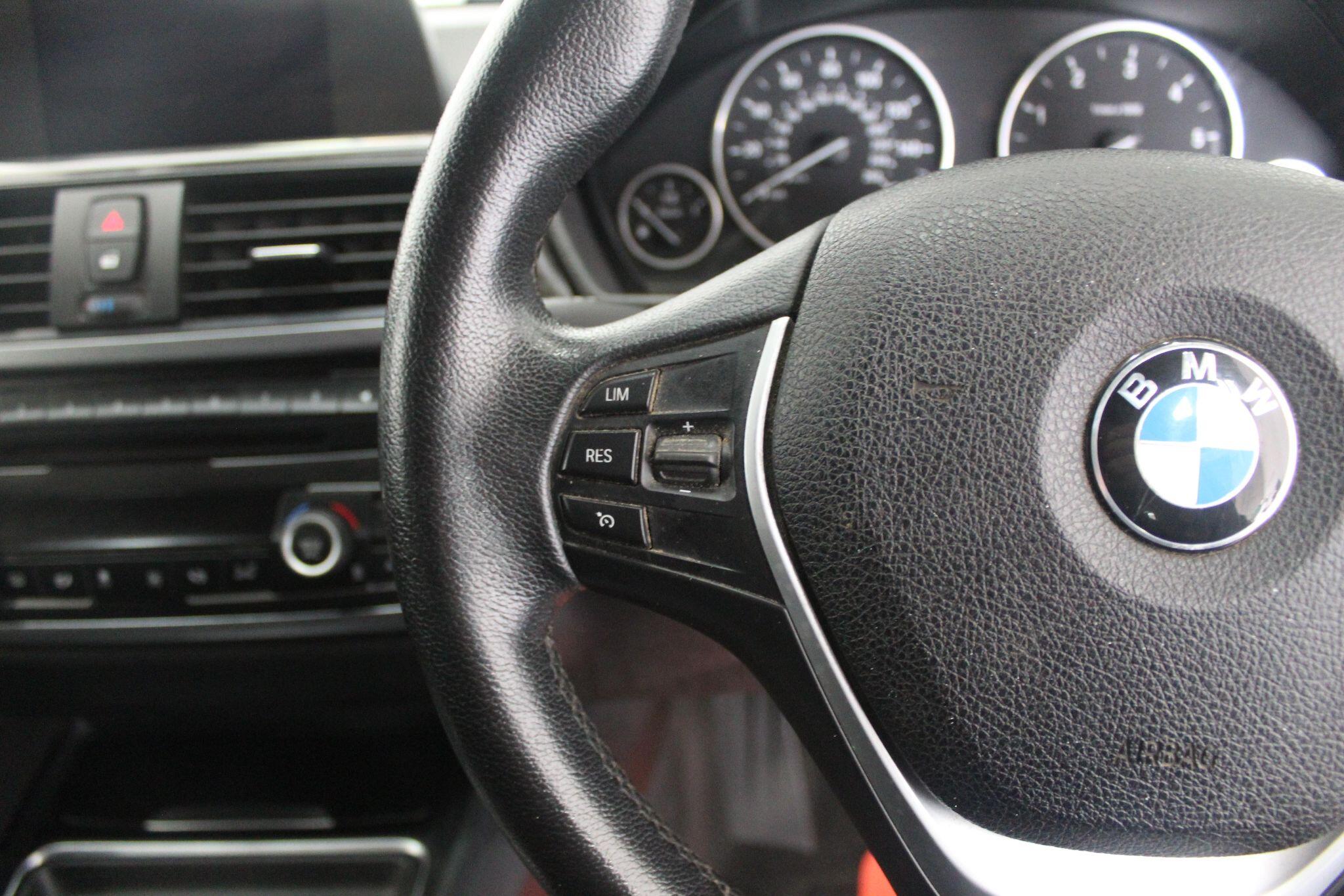 BMW 3 Series view 42