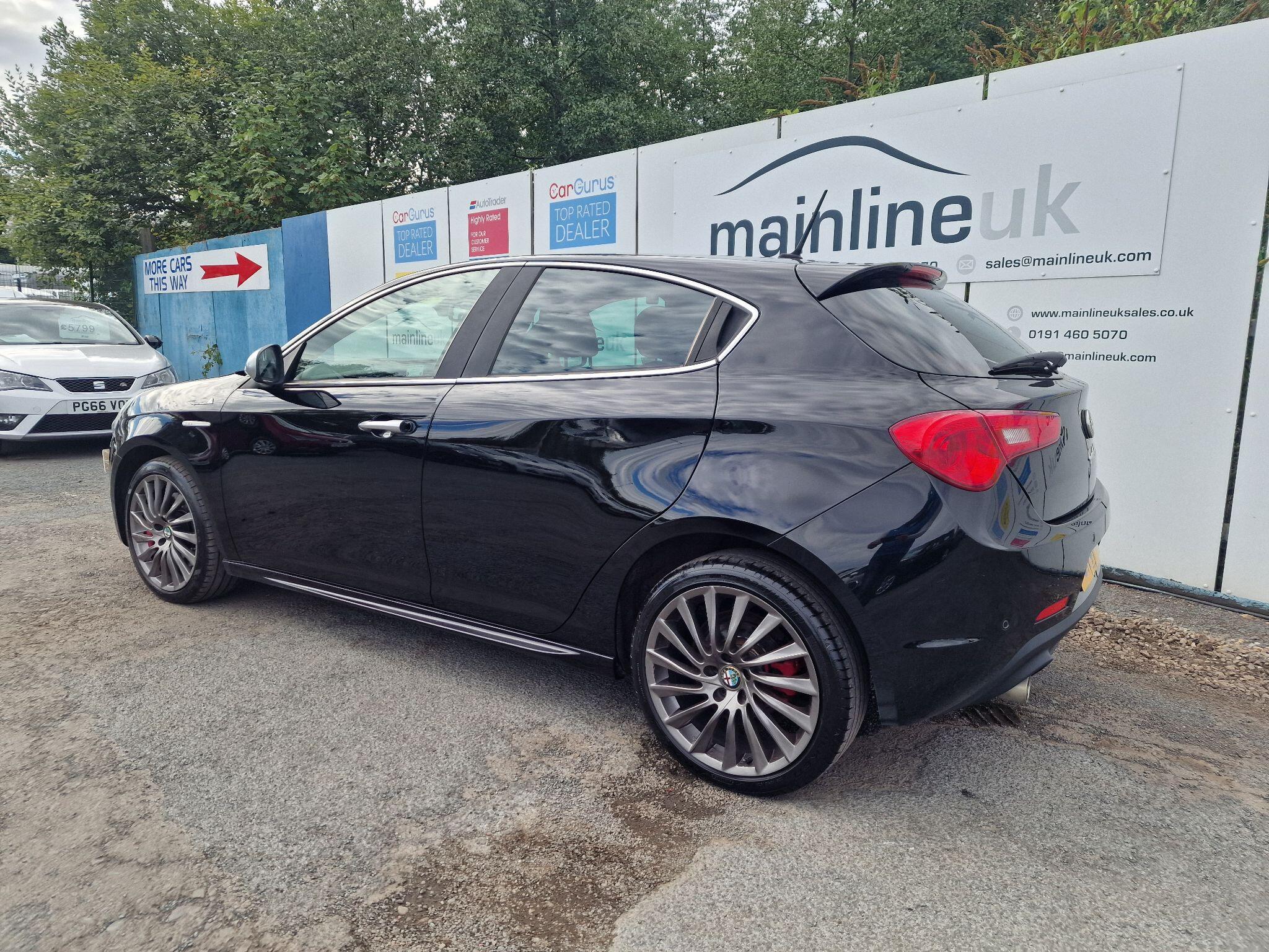 Alfa Romeo Giulietta view 5