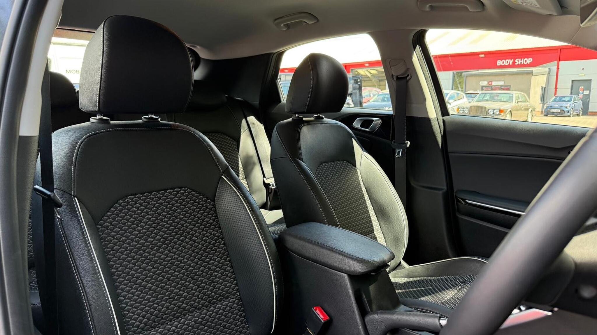 Kia XCeed view 23