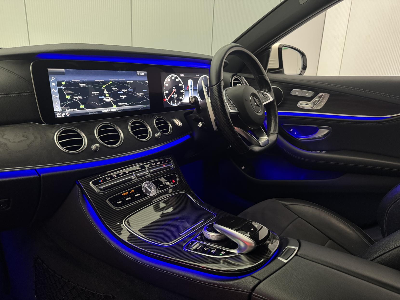 Mercedes-Benz E Class view 49