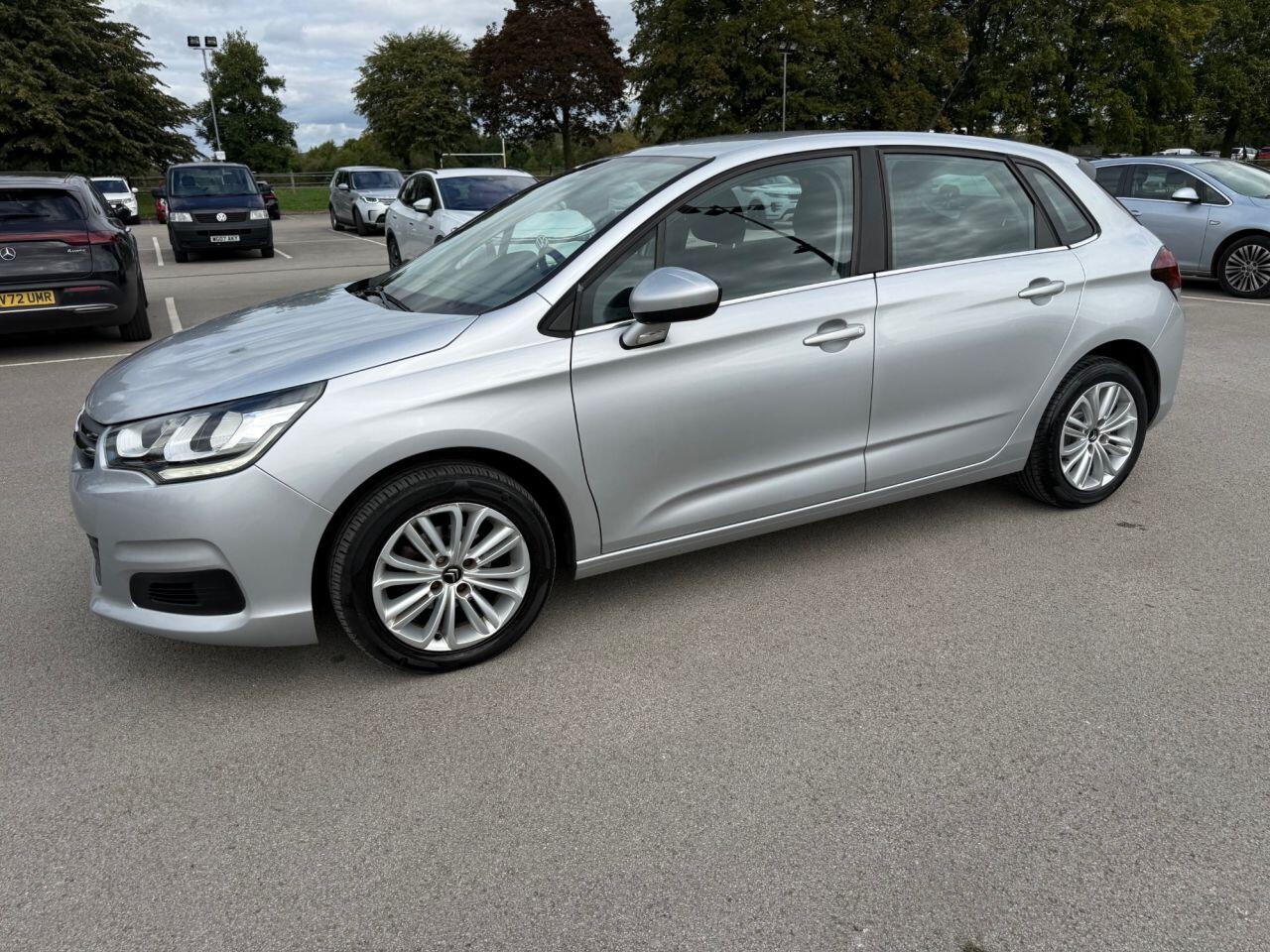Citroen C4 view 28