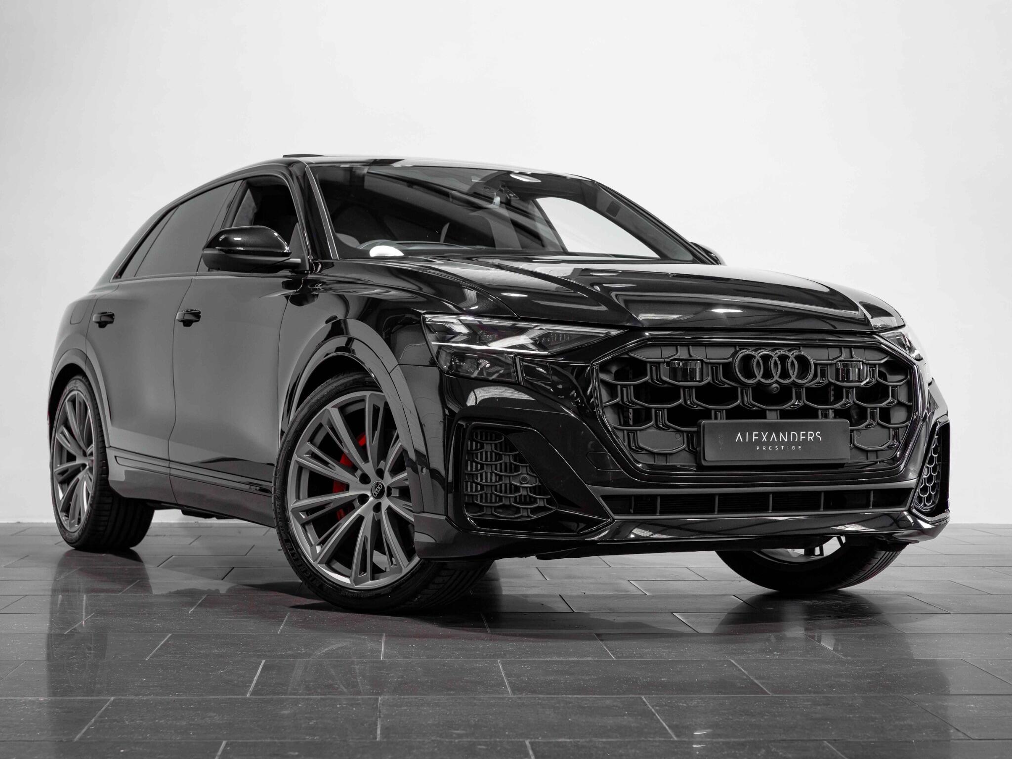 Audi SQ8 view 8
