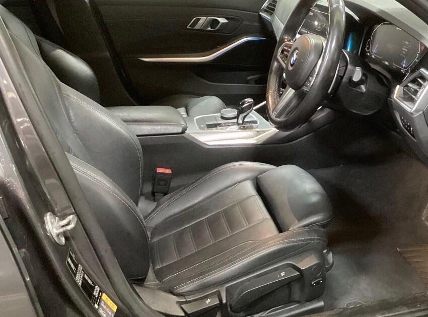 BMW 3 Series view 8