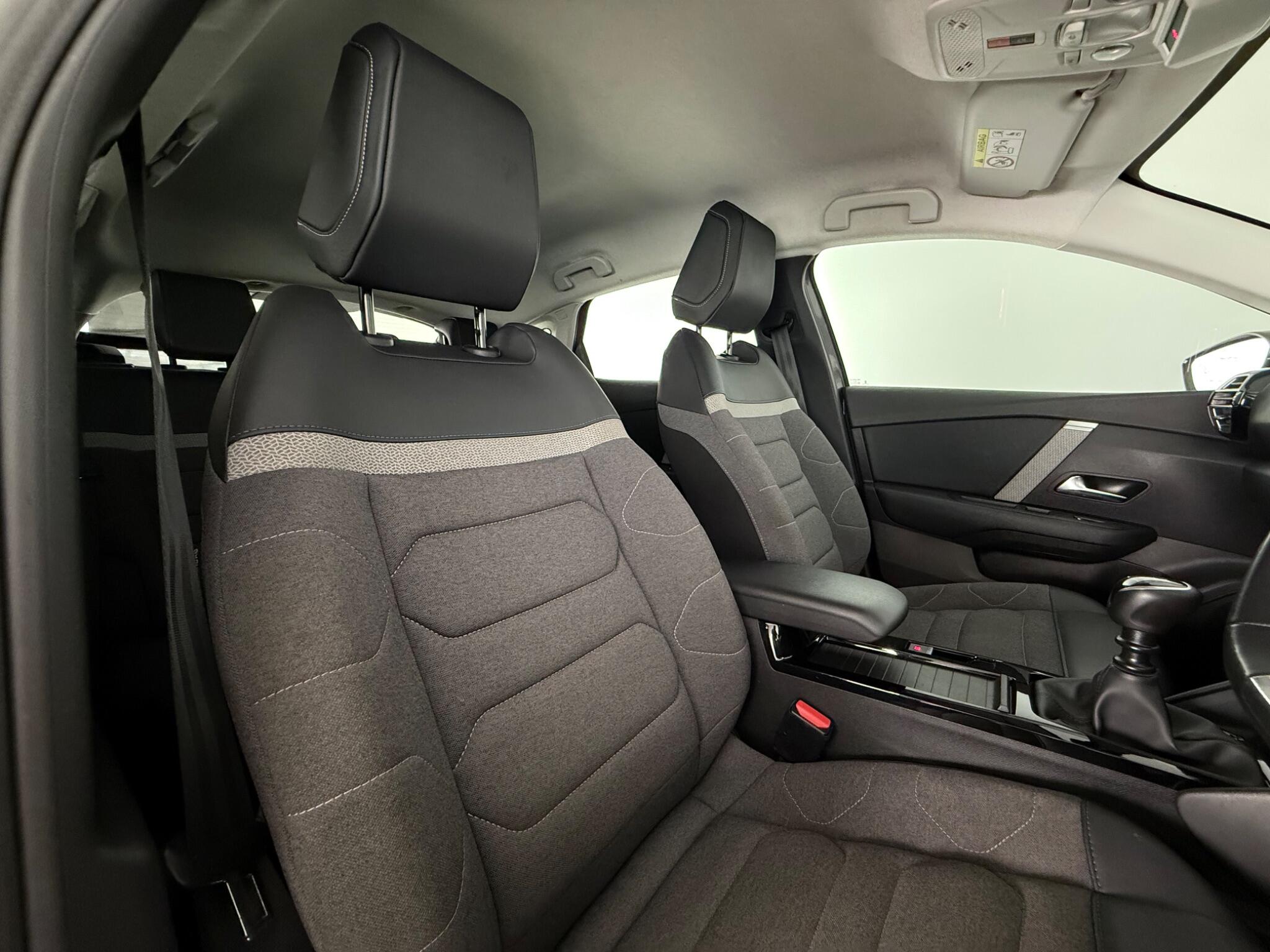 Citroen C4 view 23