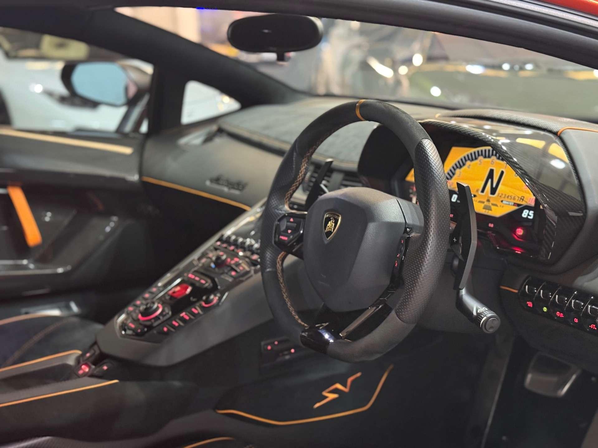 Lamborghini Aventador view 7