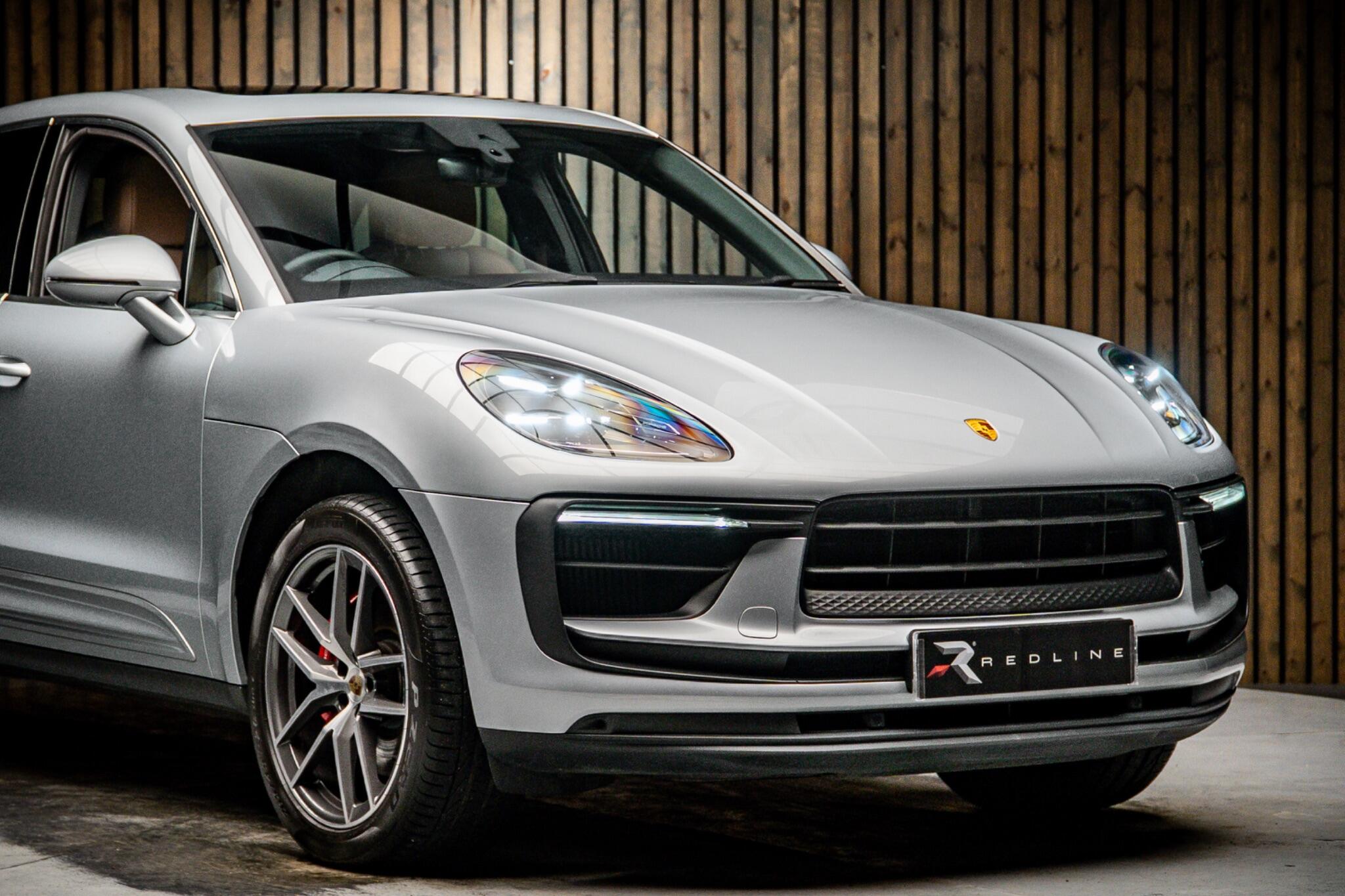 Porsche Macan view 12