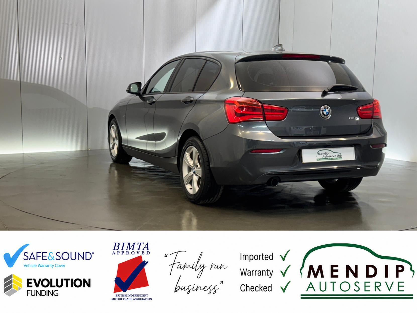 BMW 1 Series view 16