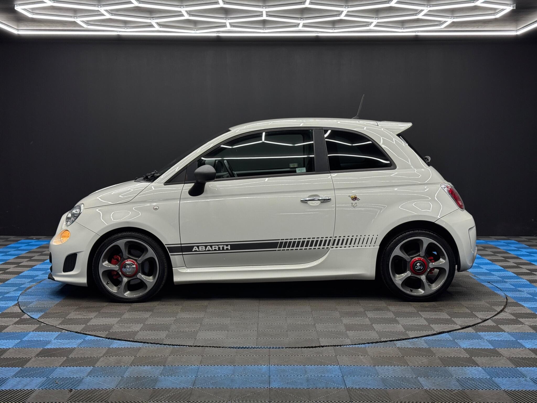 Abarth 595 view 8