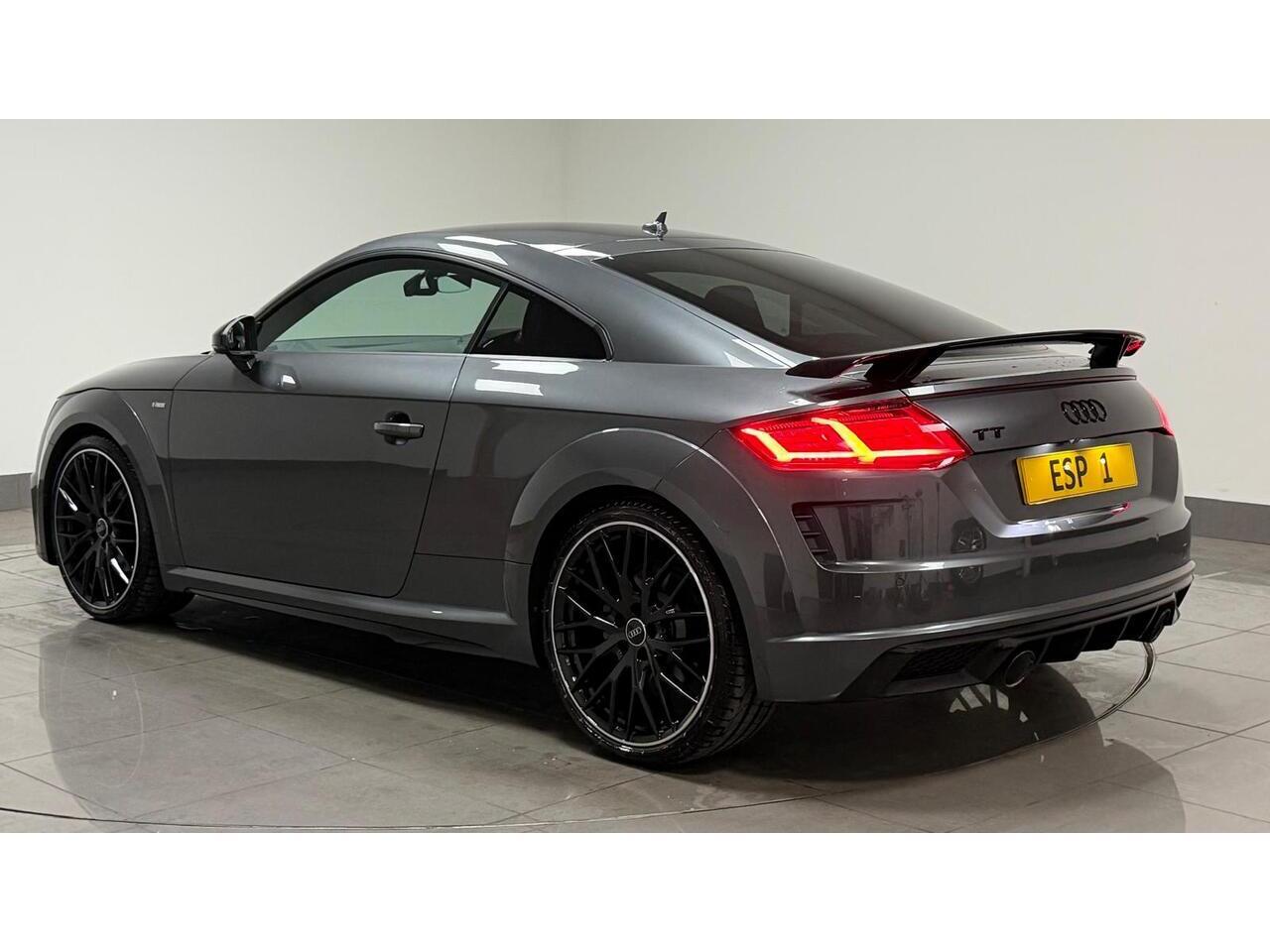 Audi TT view 6
