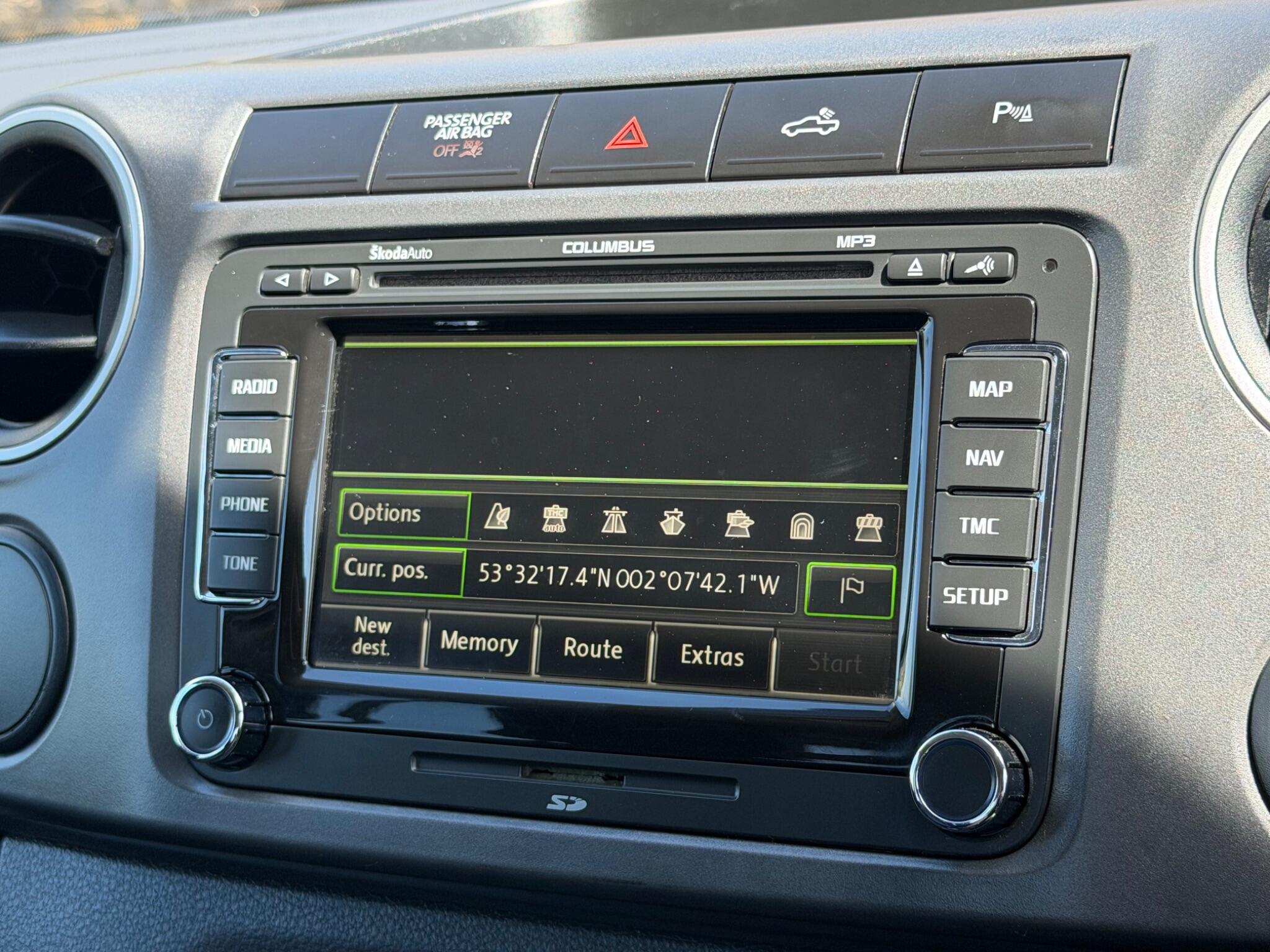 Volkswagen Amarok view 31