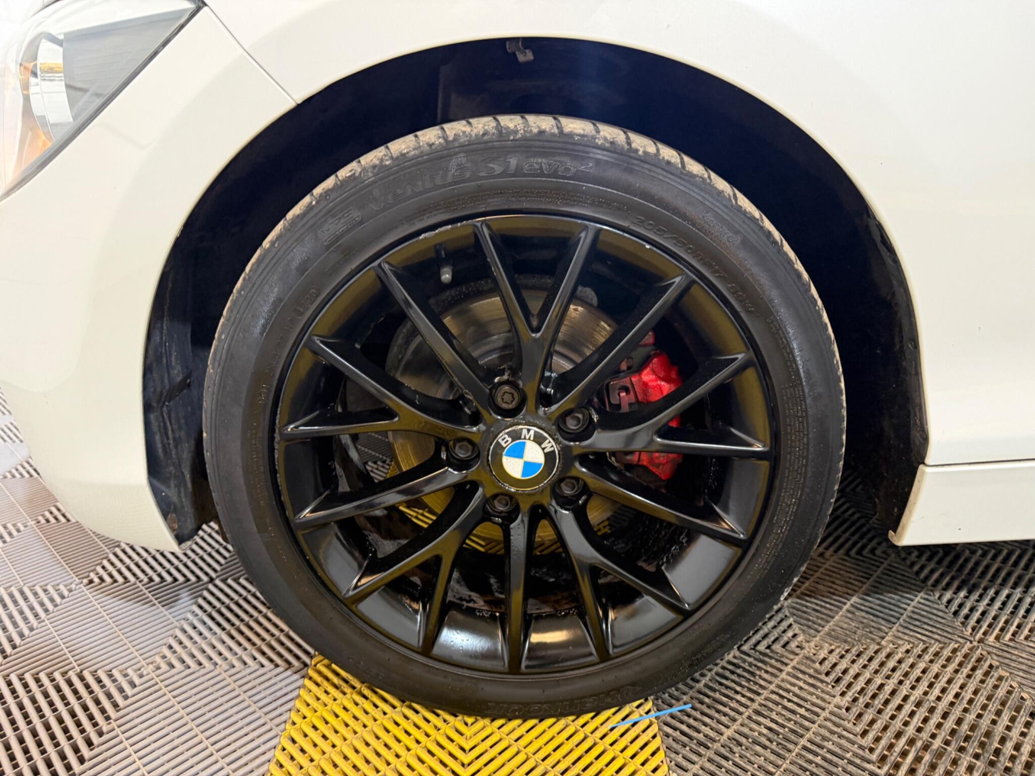 BMW 1 Series view 41