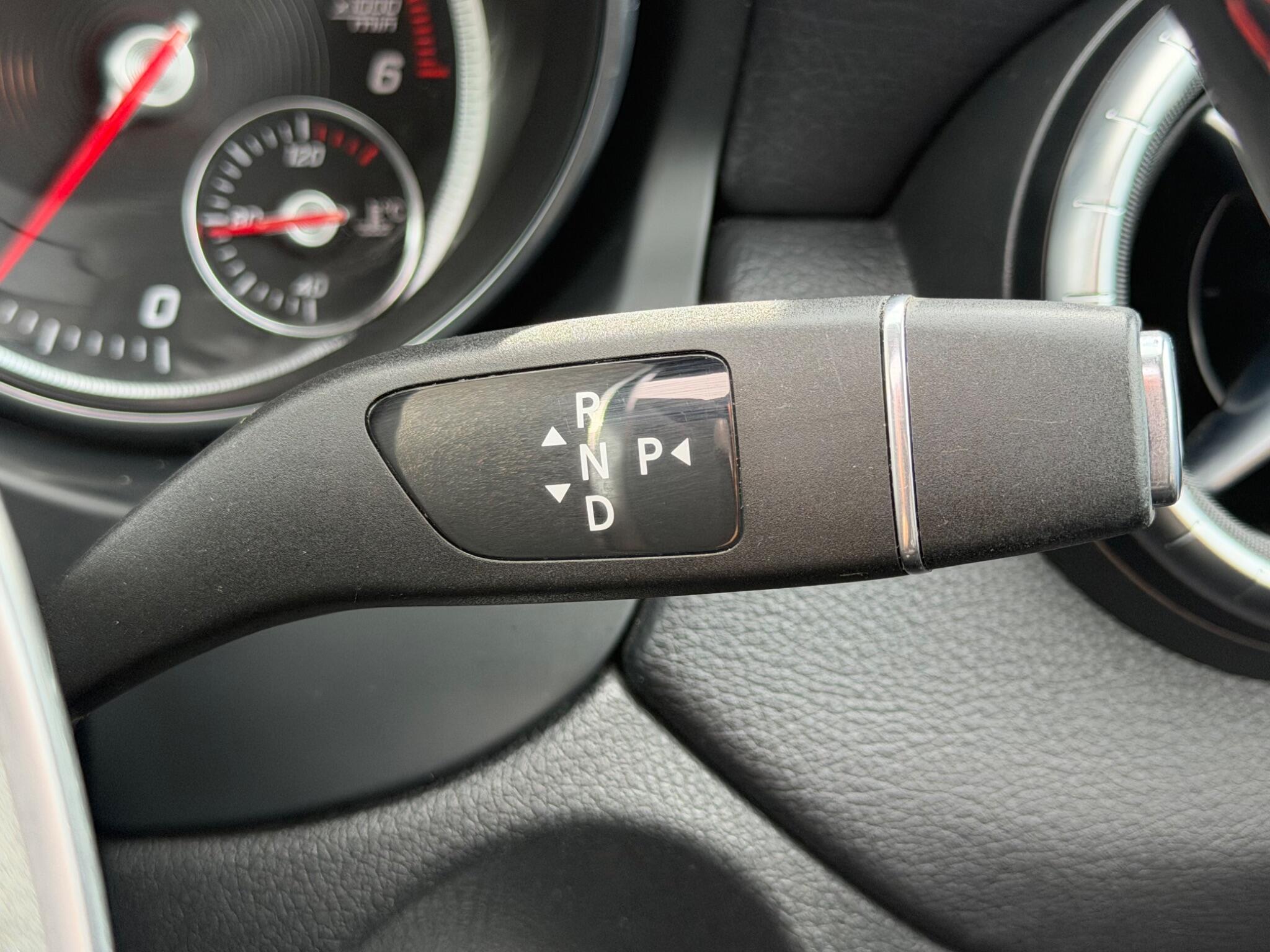 Mercedes-Benz Cla view 52