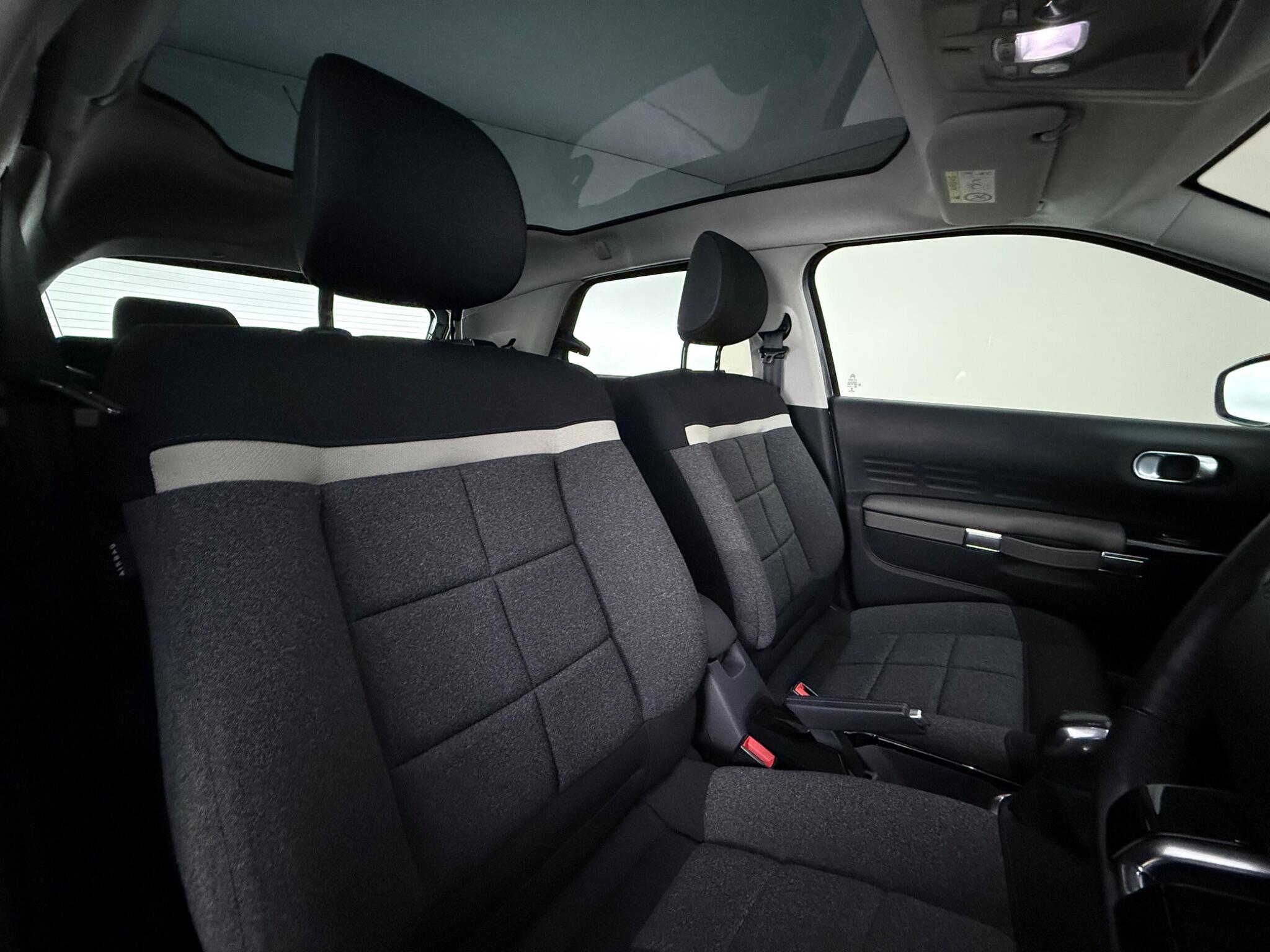 Citroen C4 Cactus view 12