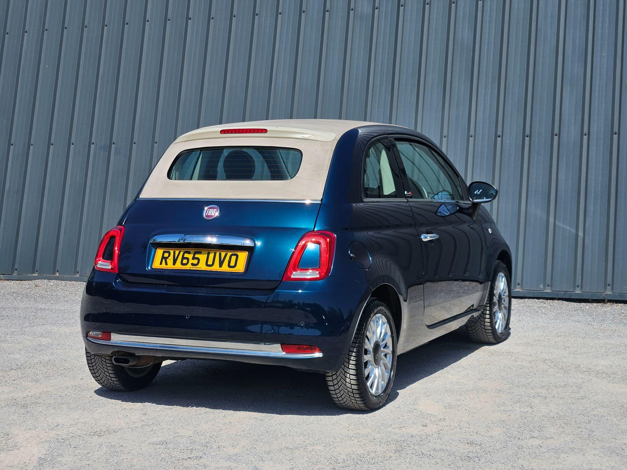 2015 Fiat 500C image 16