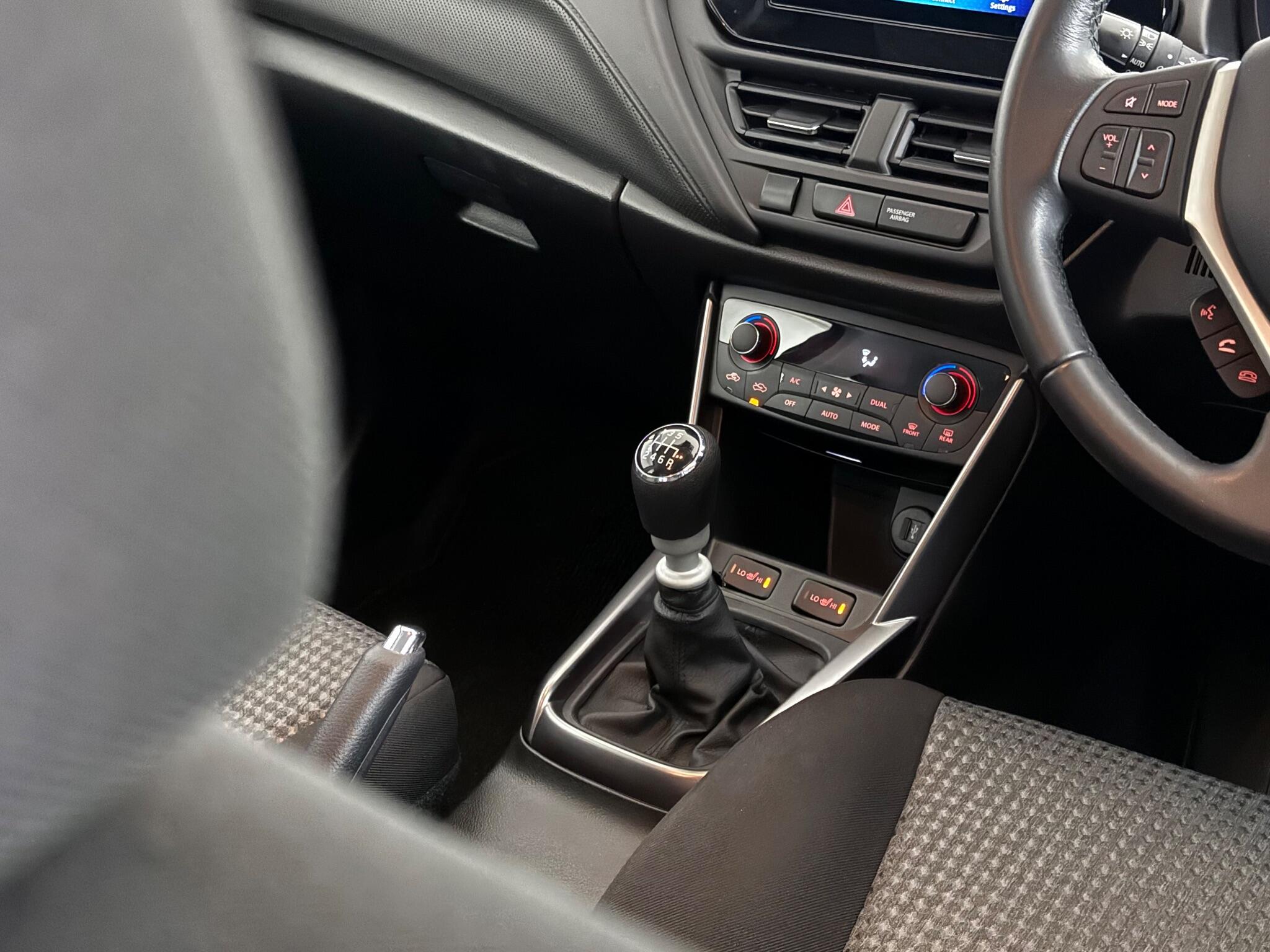 Suzuki S-Cross view 30