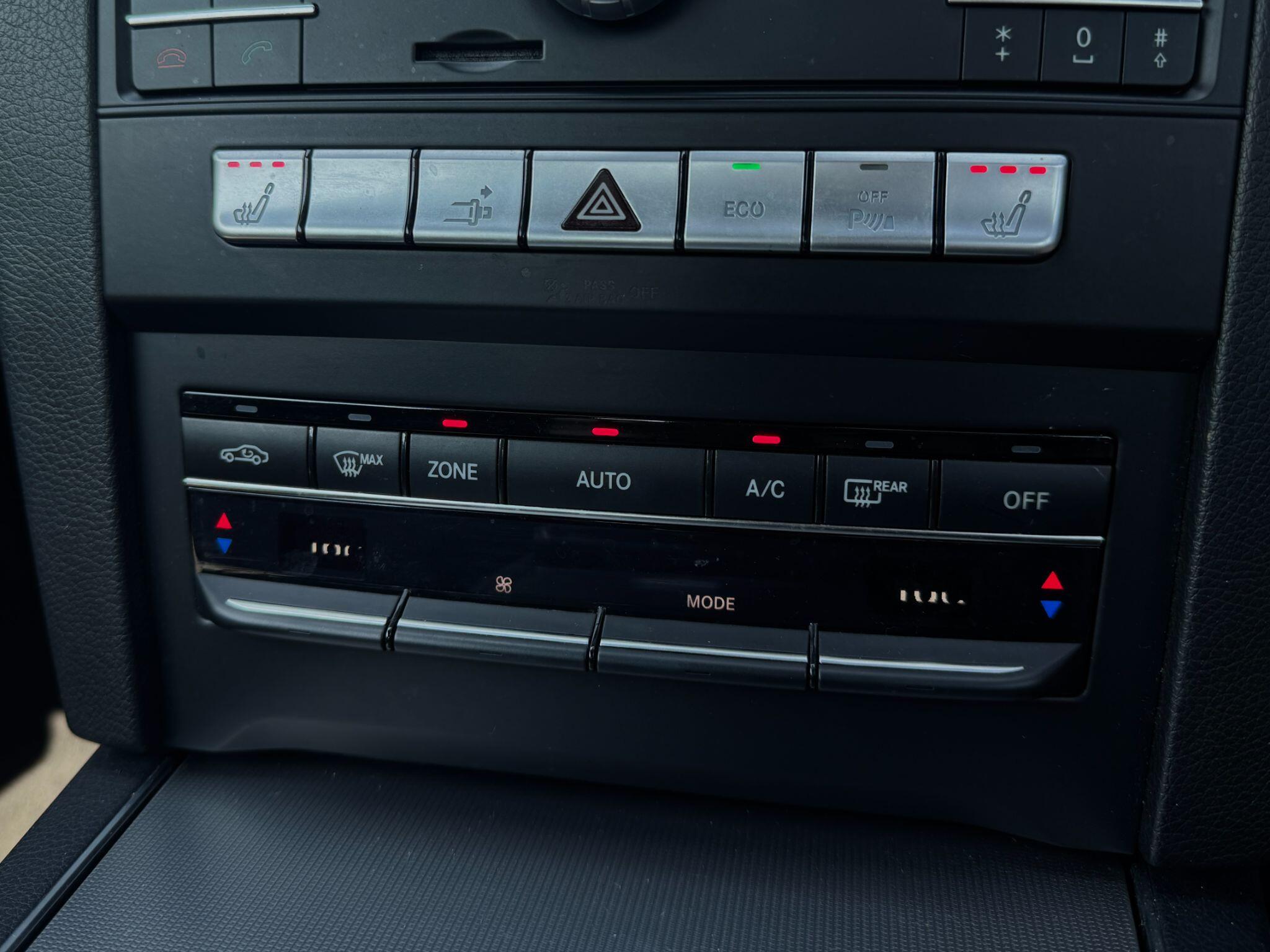Mercedes-Benz E Class view 25