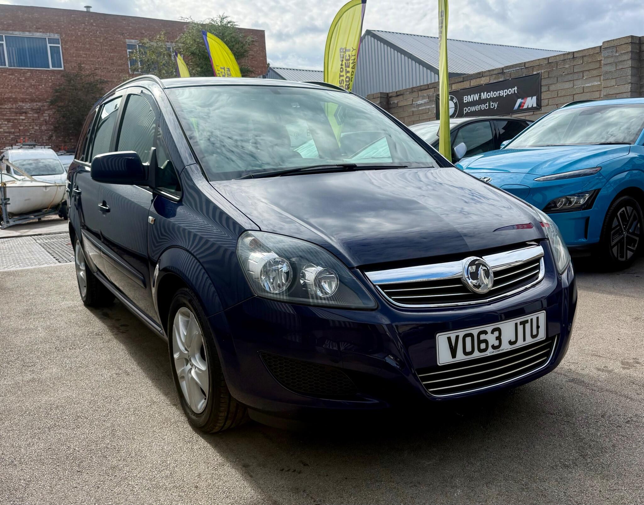 Vauxhall Zafira view 5