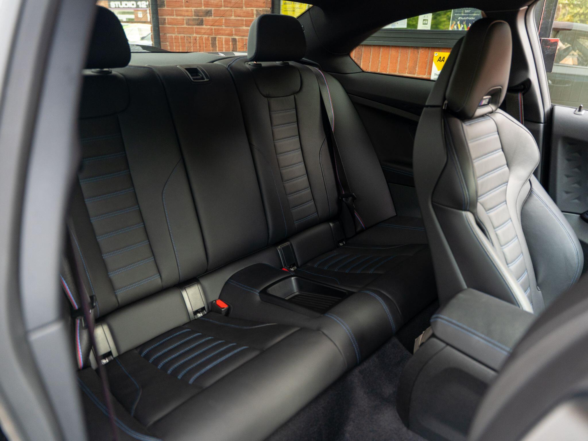 BMW M2 view 50