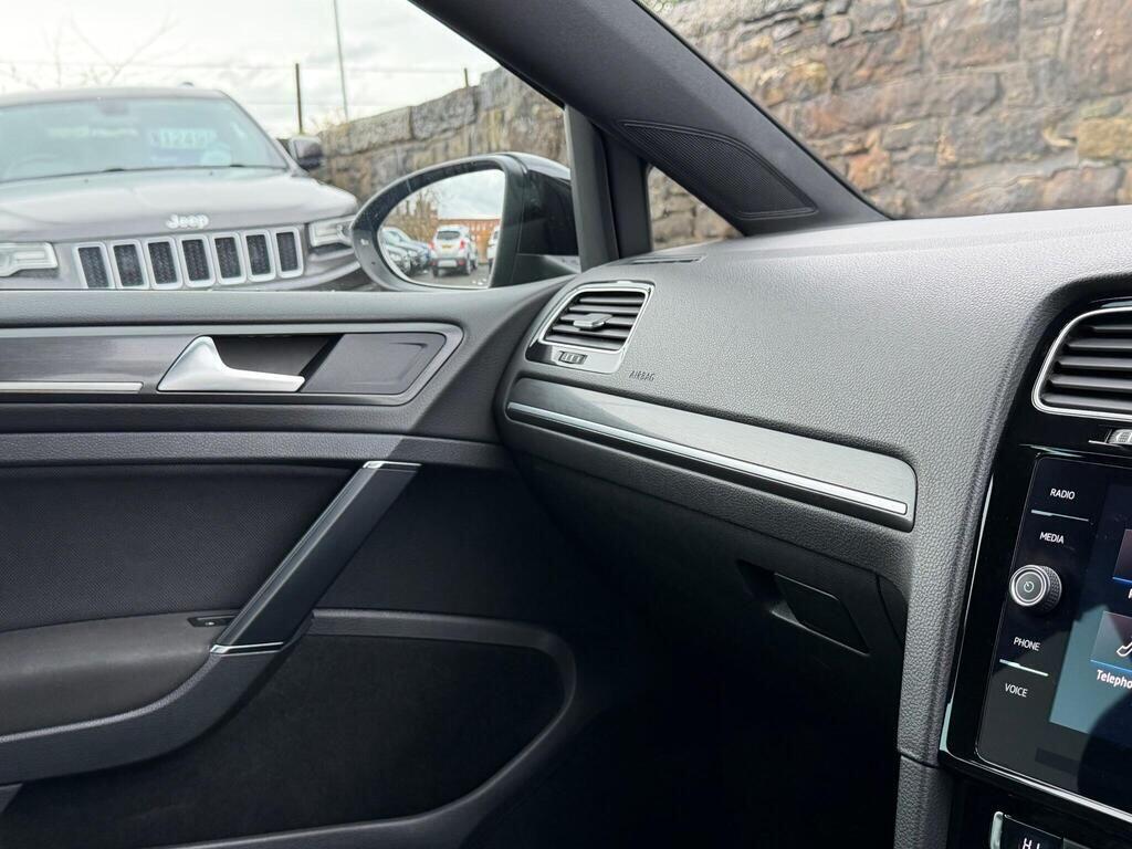 Volkswagen Golf view 47