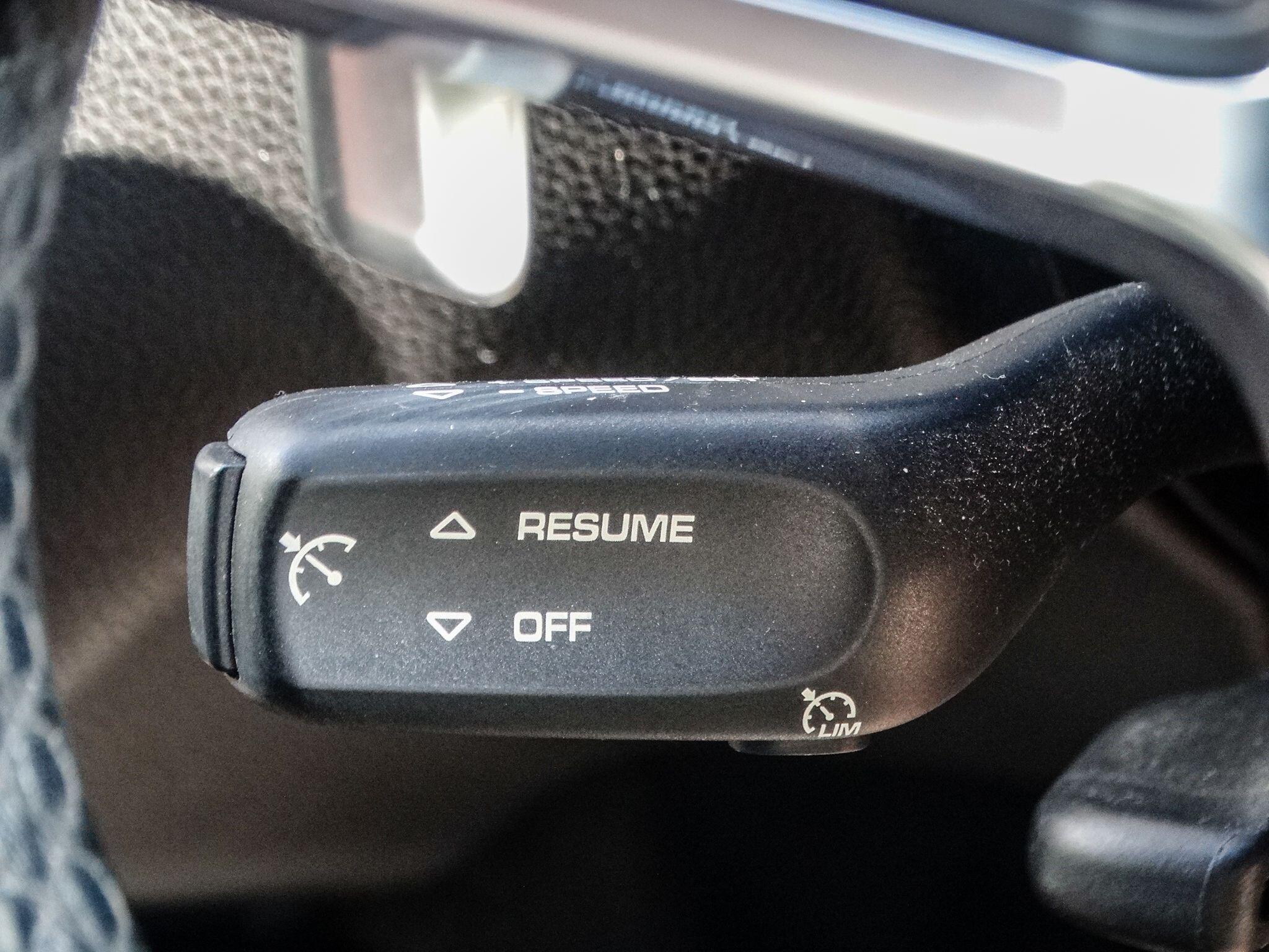 Porsche Macan view 29