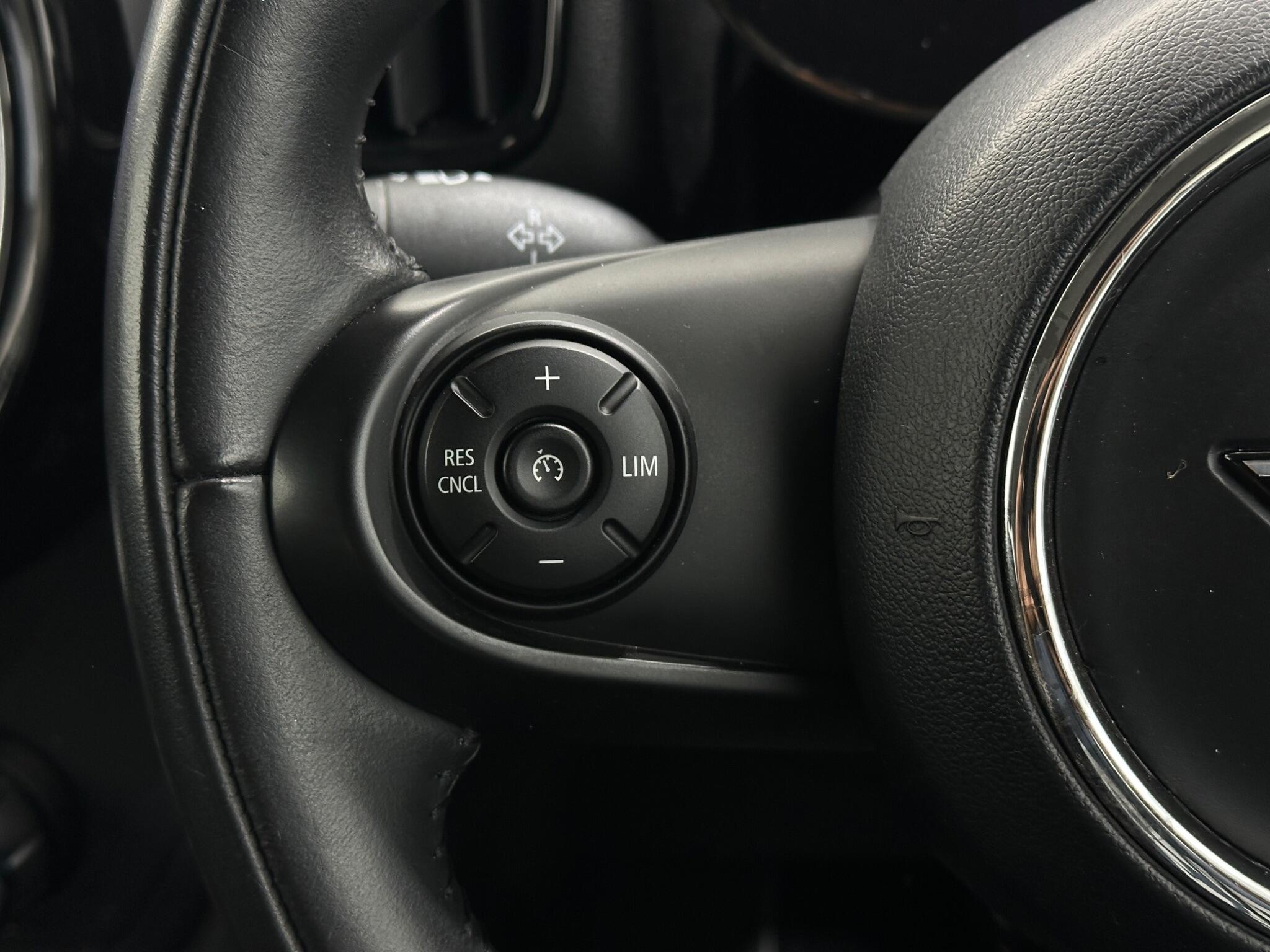 Mini Countryman view 15