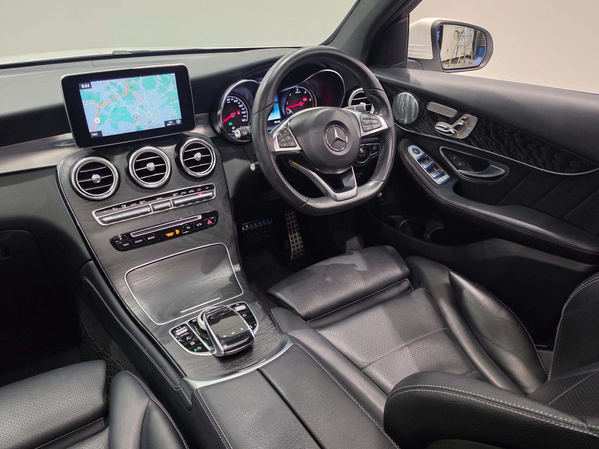 Mercedes-Benz GLC view 93