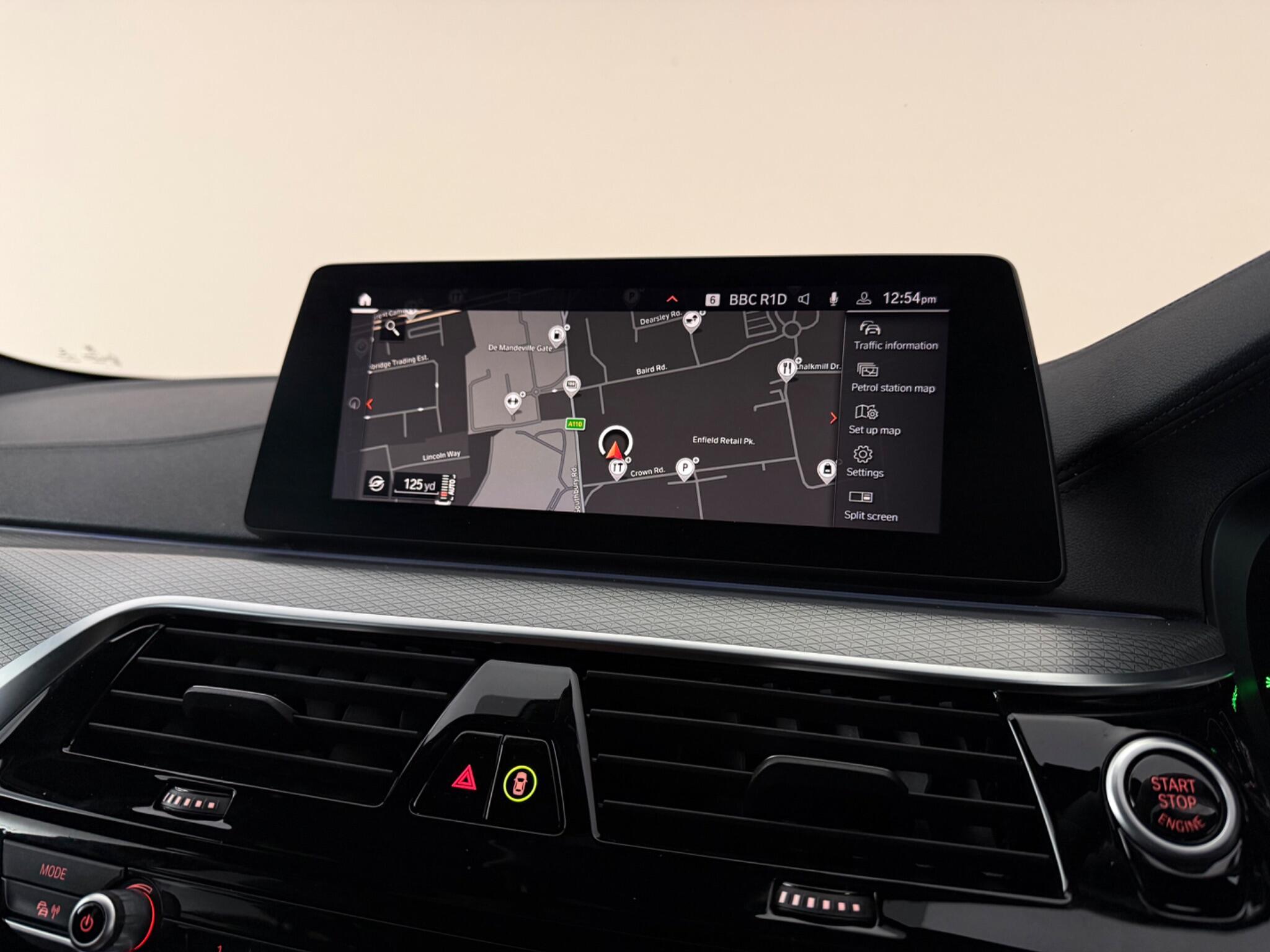 BMW 5 Series view 27