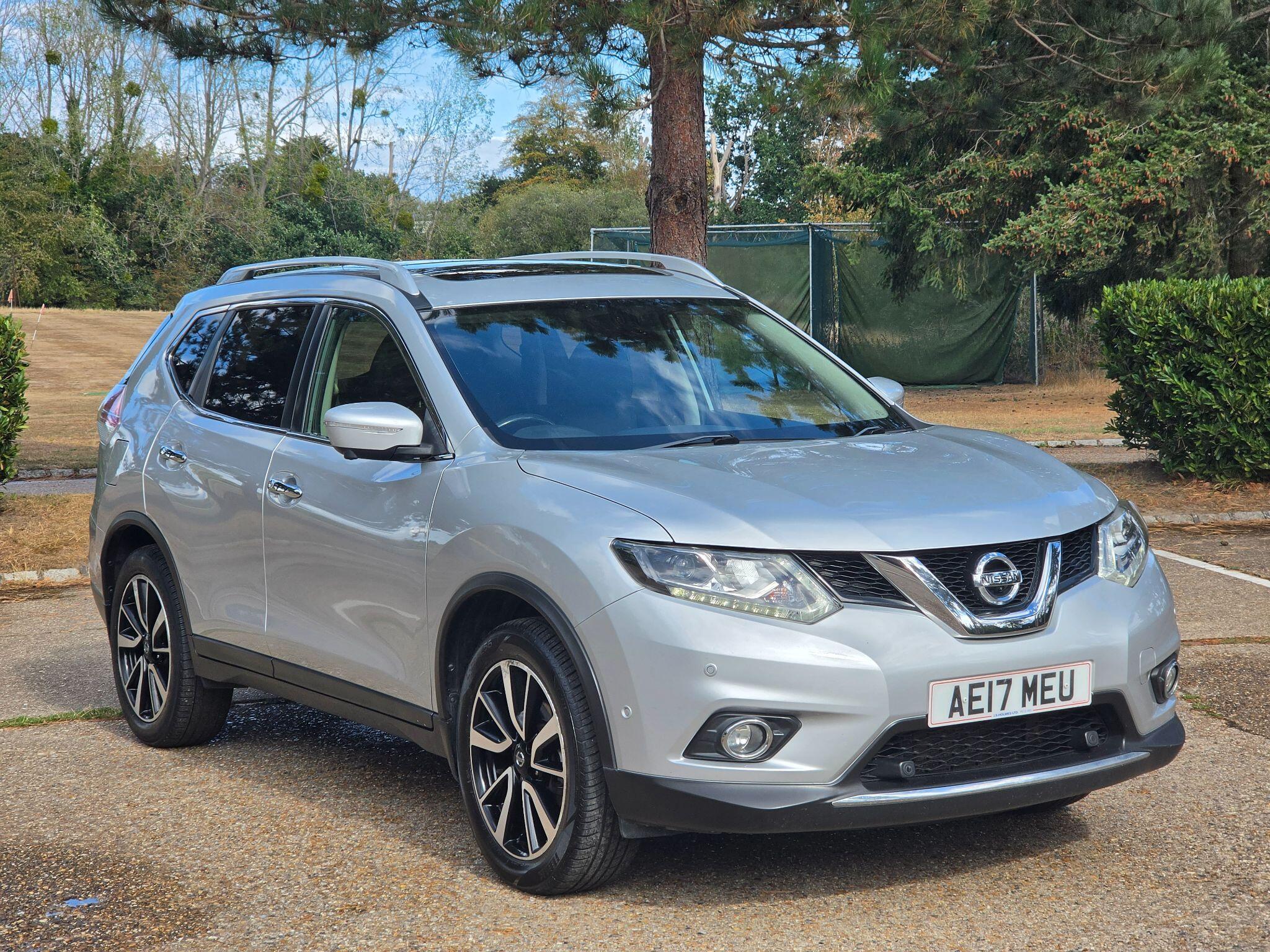 Nissan X-Trail view 6