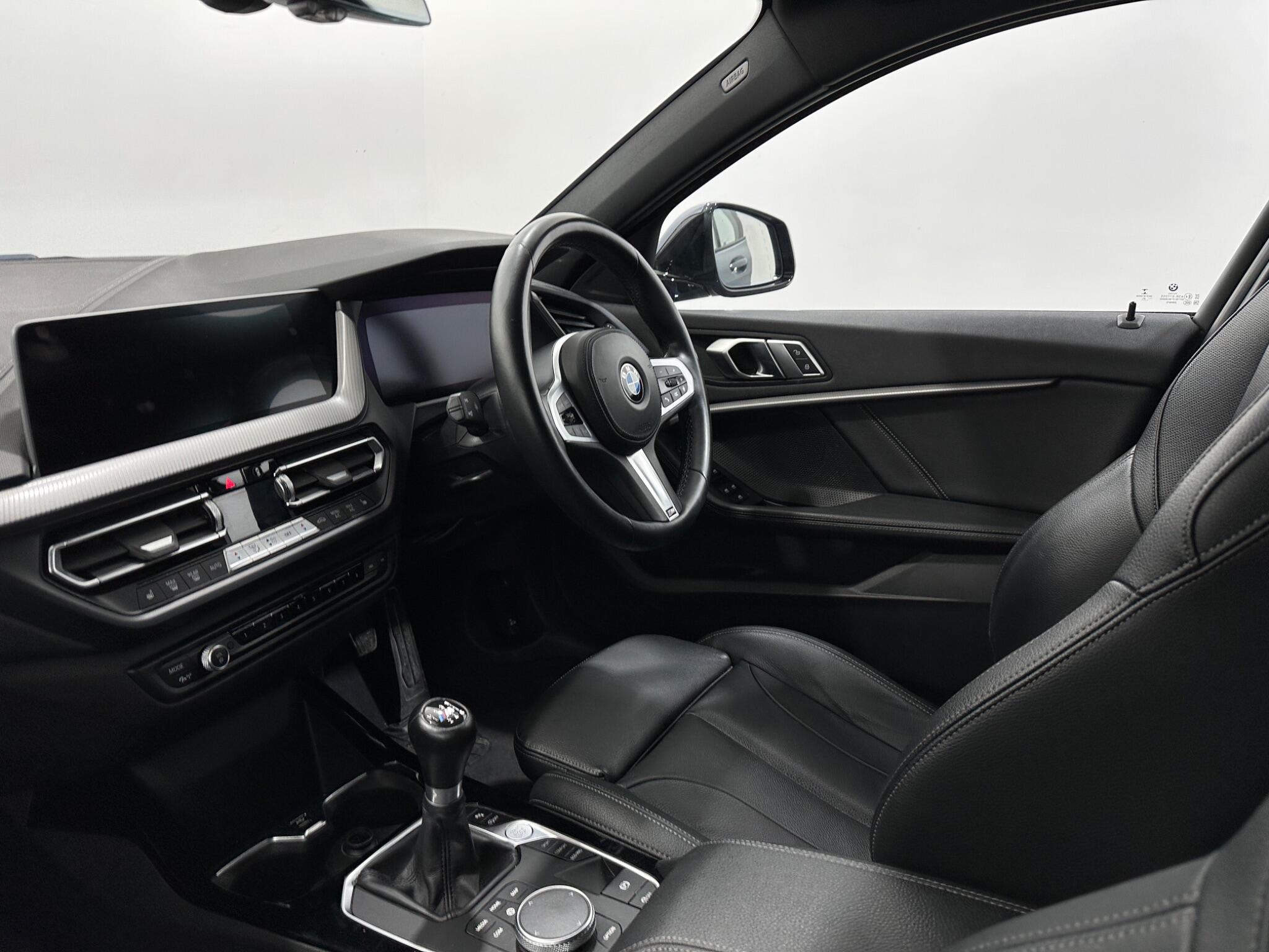 BMW 1 Series view 31