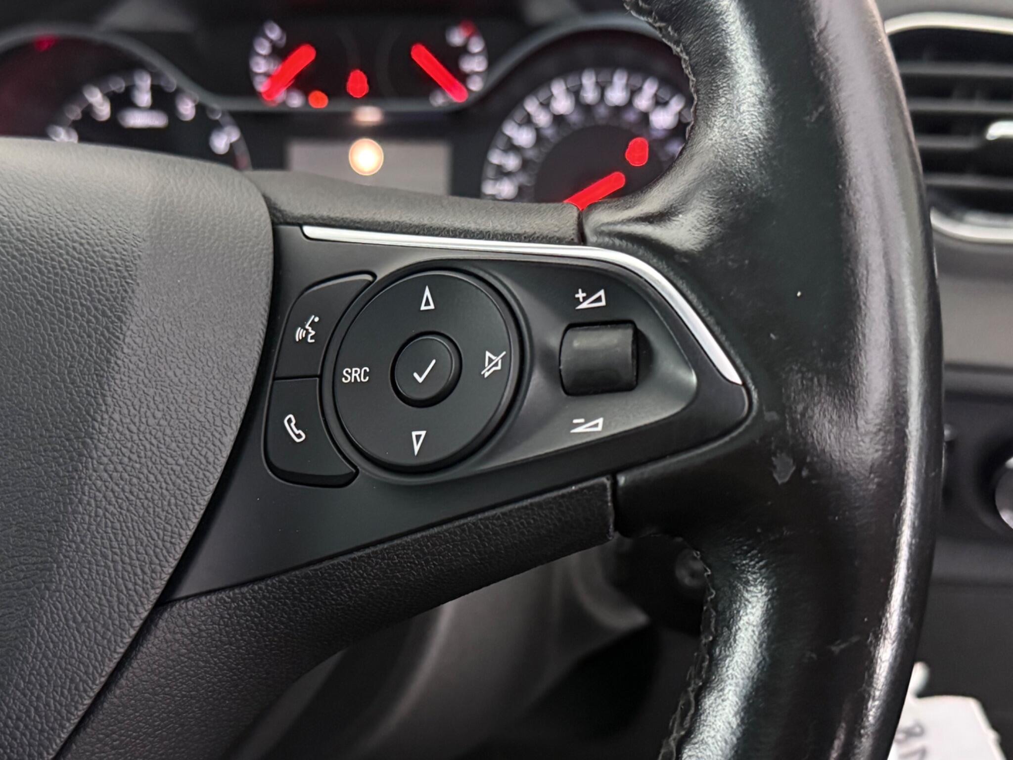 Vauxhall Grandland X view 17