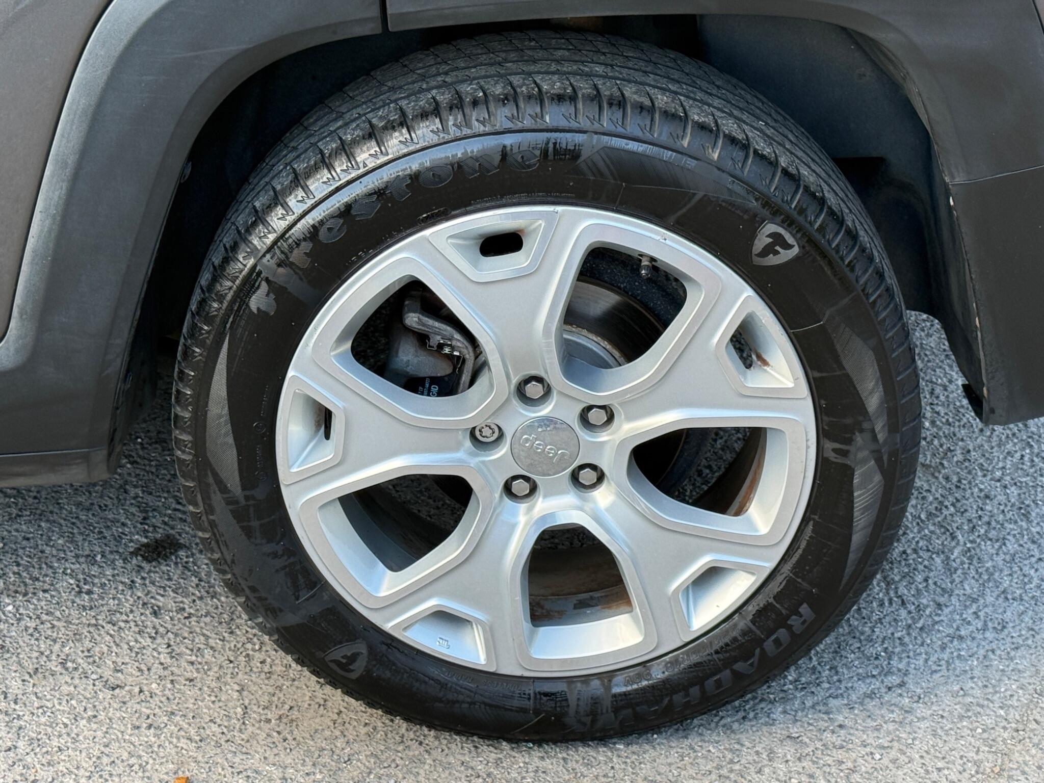 Jeep Renegade - Image 28