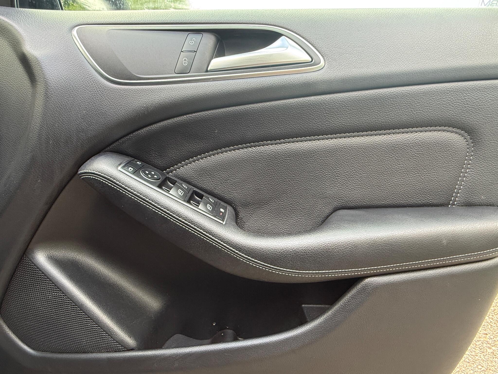 2018 Mercedes-Benz B Class image 34