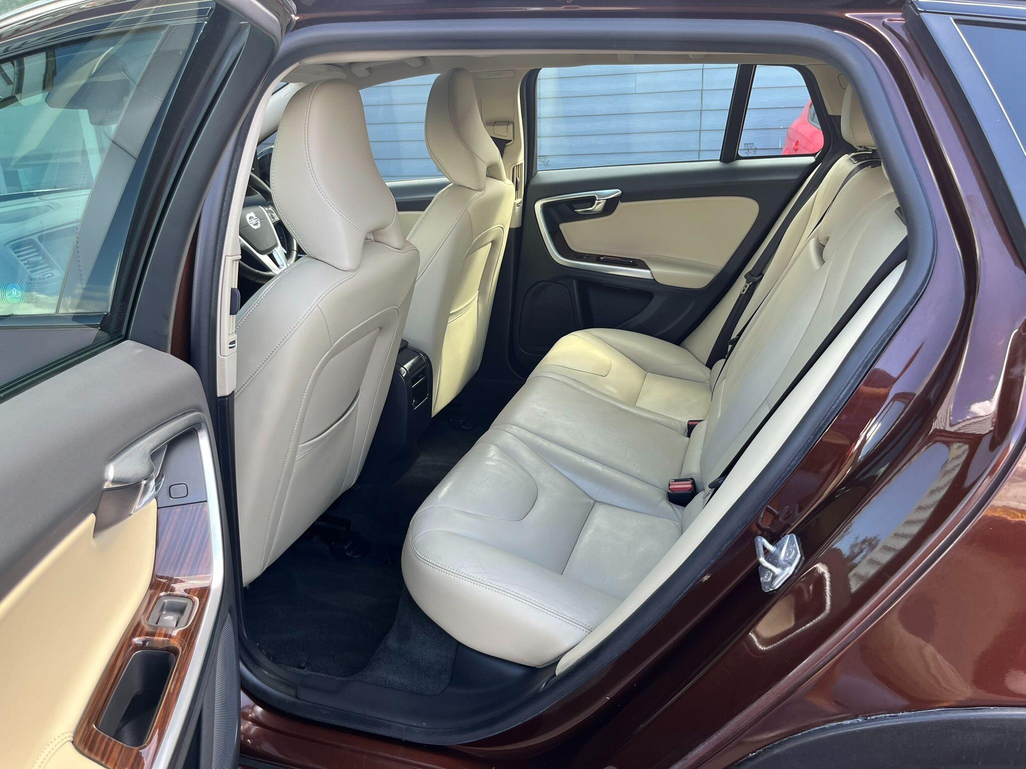 Volvo V60 view 30