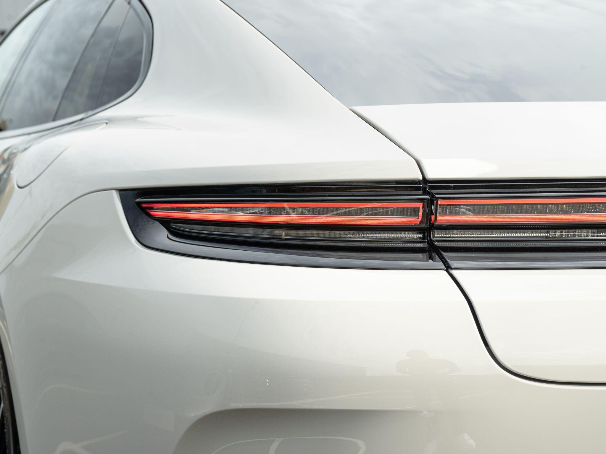 Porsche Panamera view 18