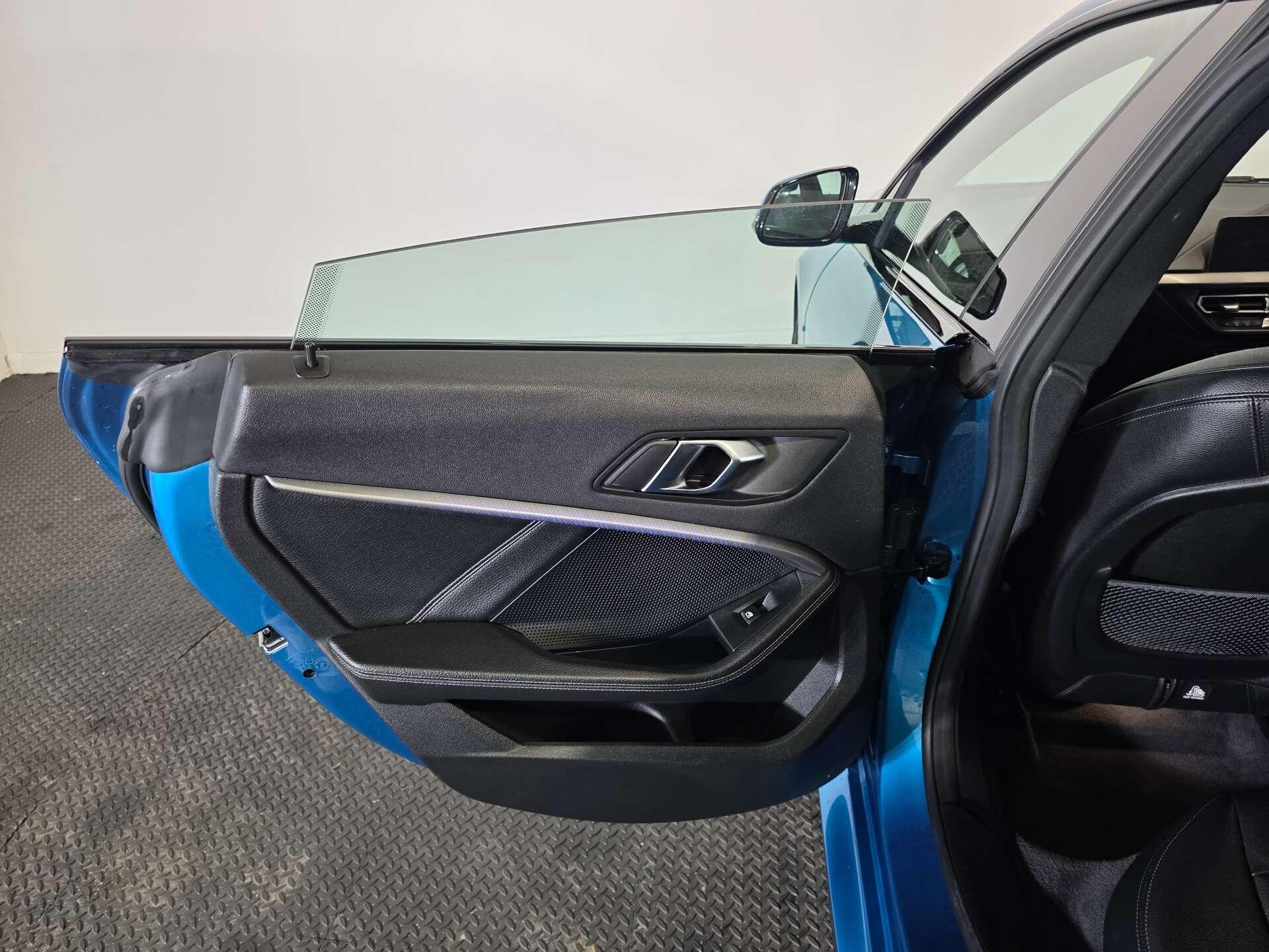 BMW 2 Series view 46