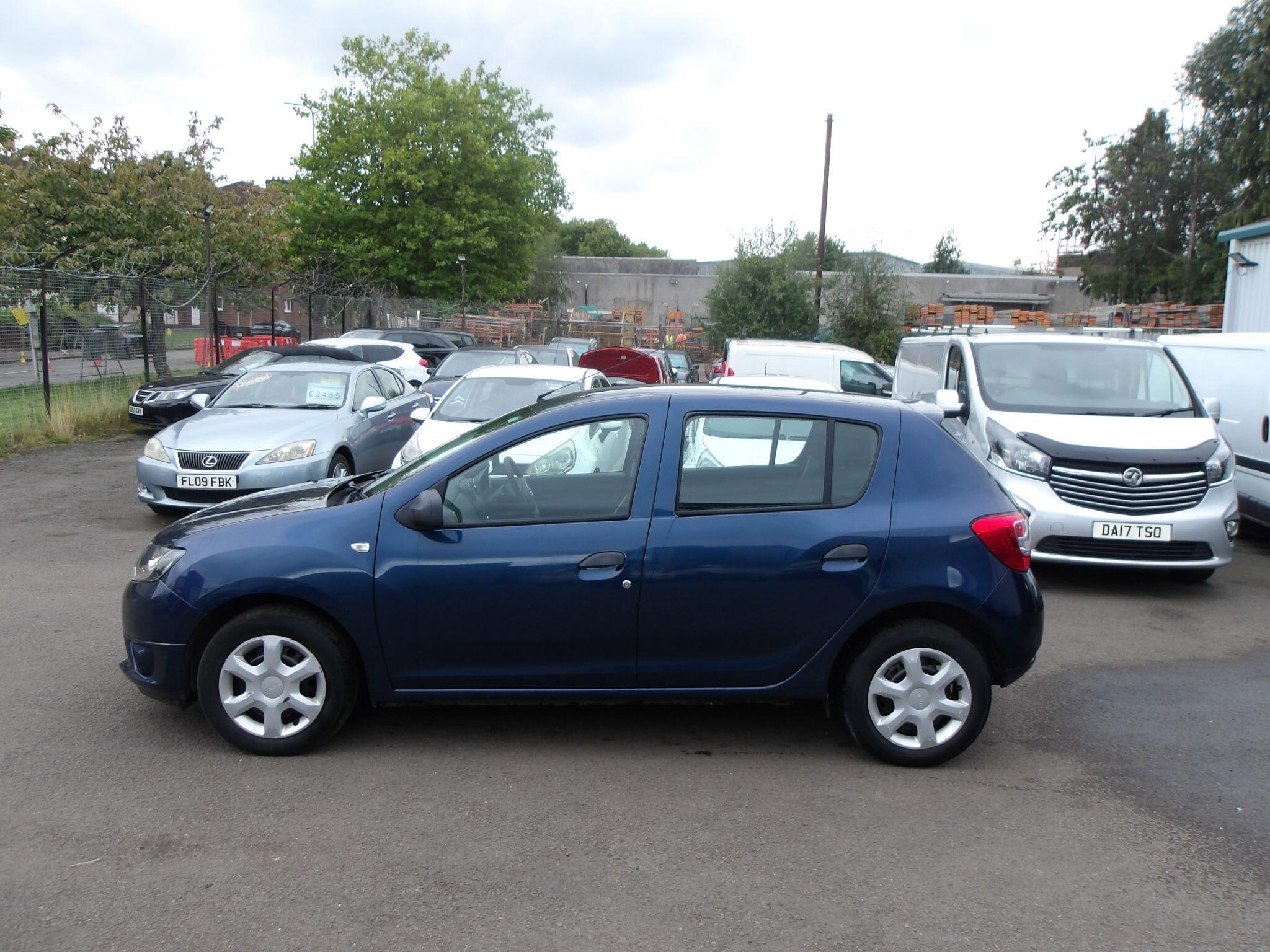 Dacia Sandero view 4
