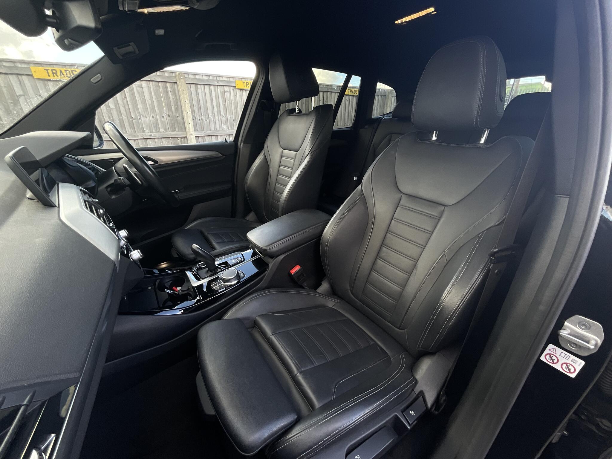 BMW X3 view 17