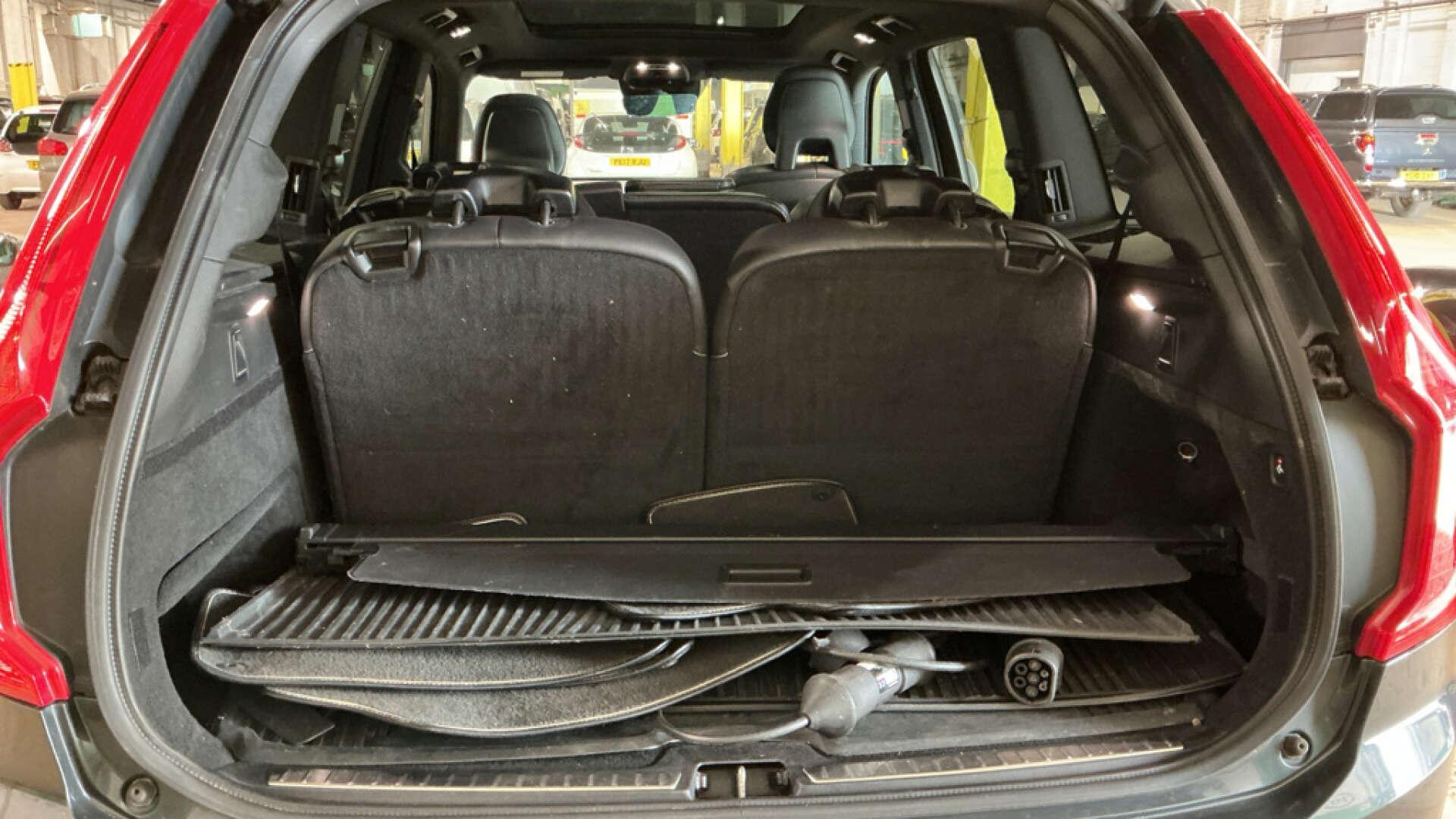 Volvo XC90 view 7