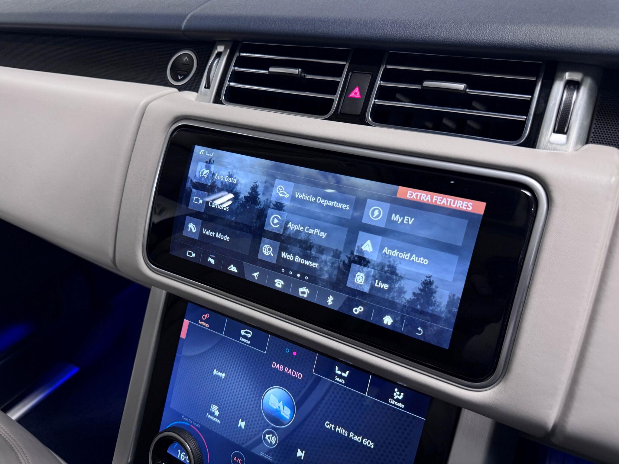 Land Rover Range Rover view 17