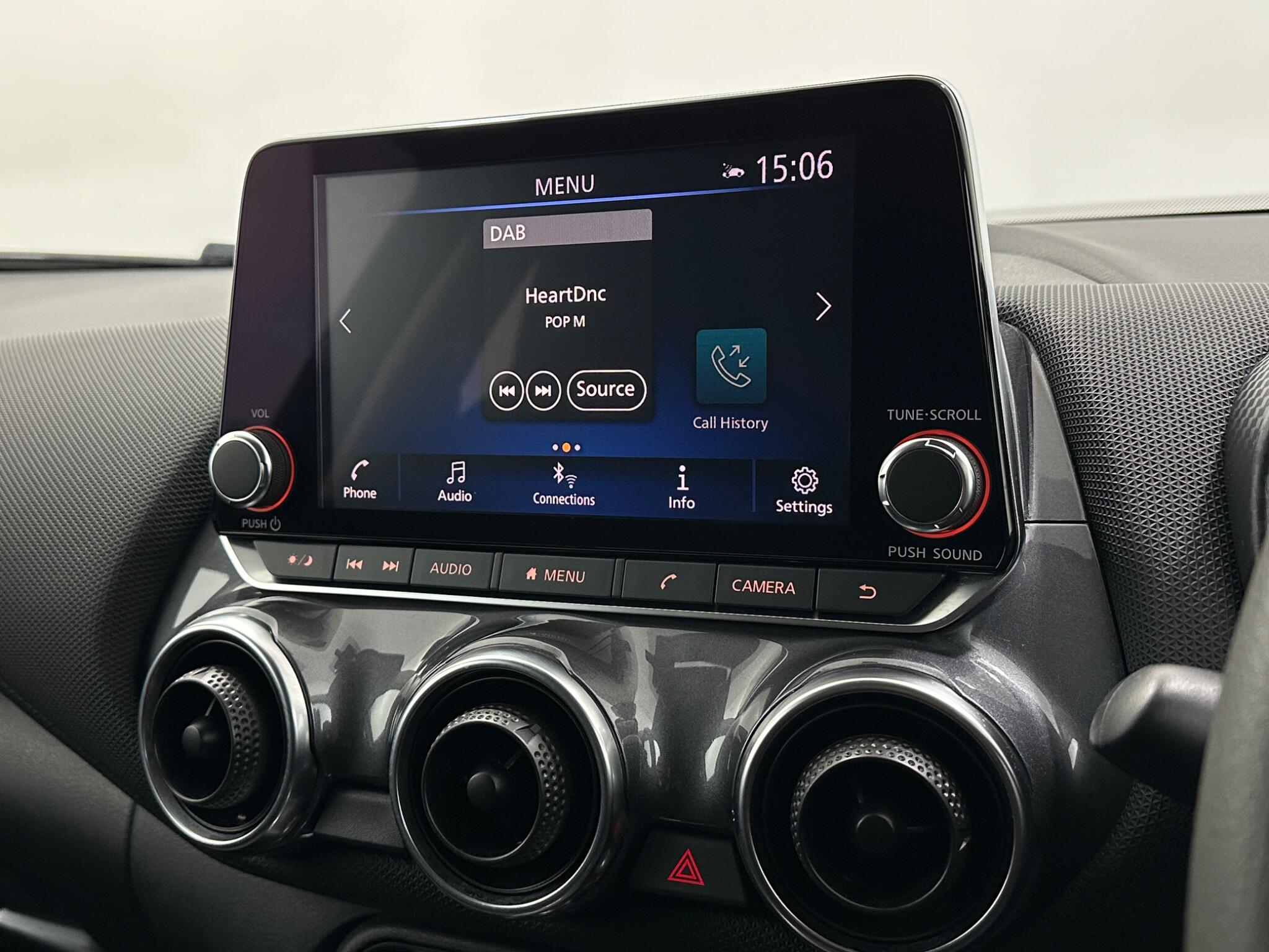 Nissan Juke view 23