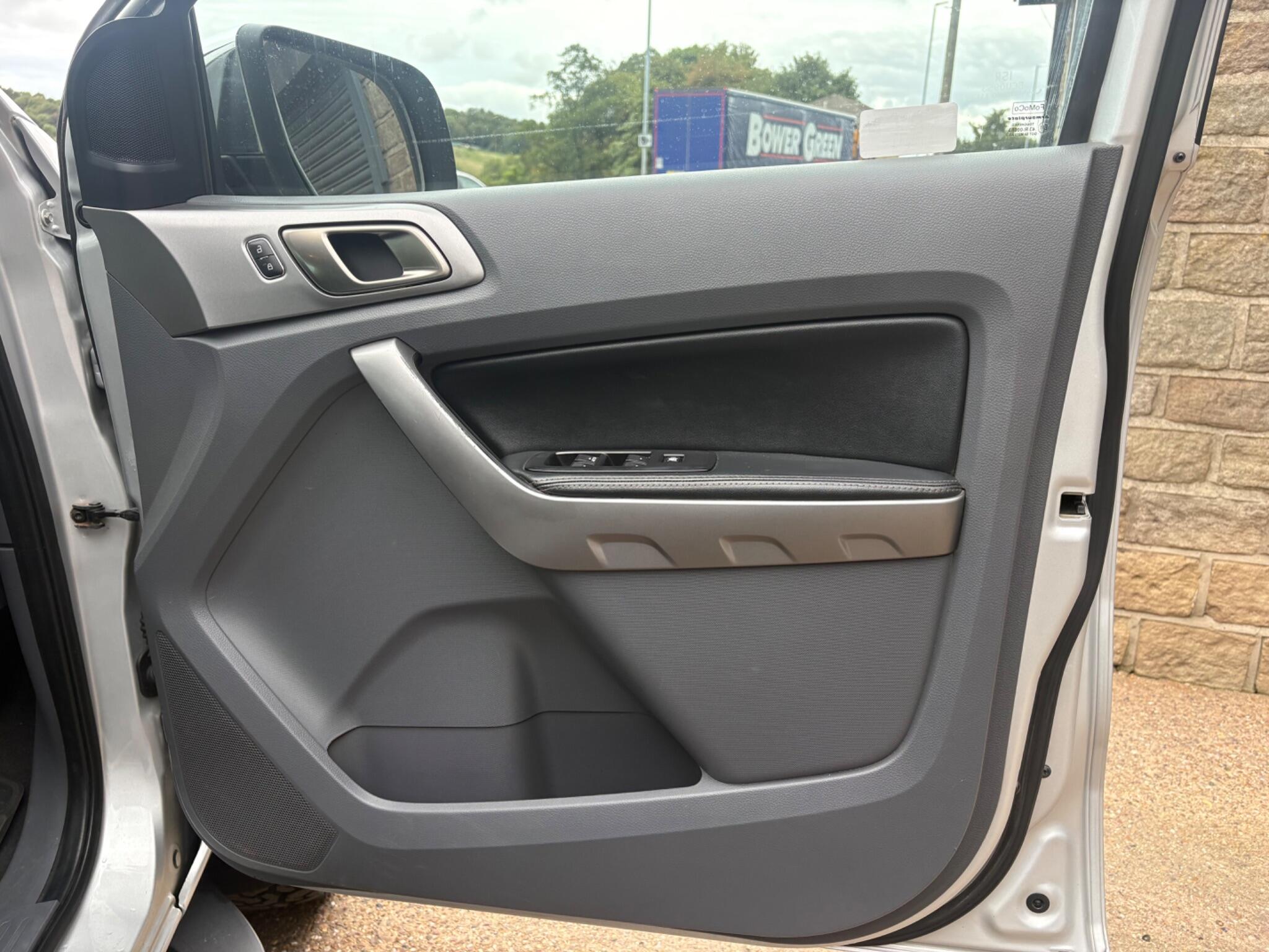 Ford Ranger view 36
