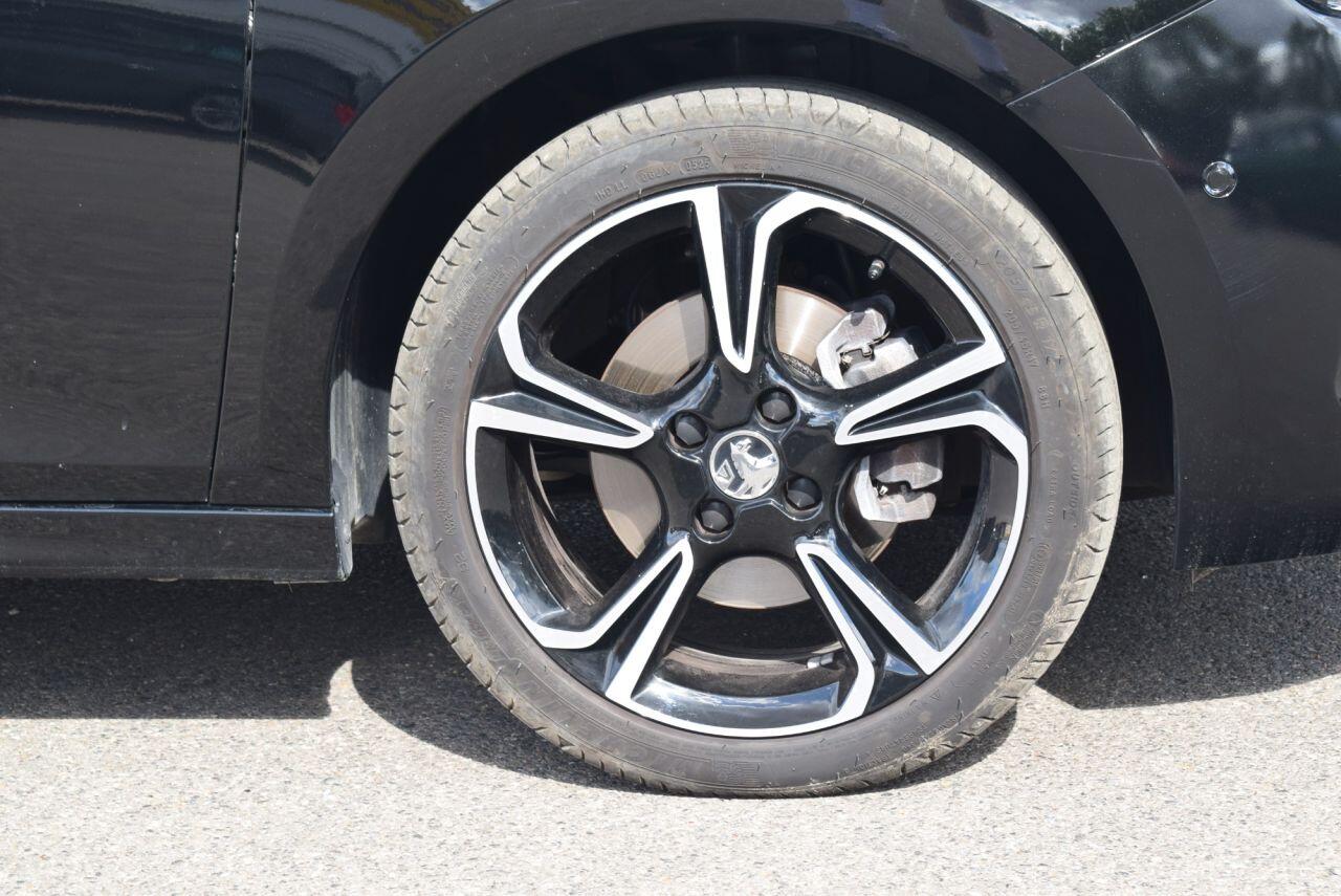 Vauxhall Corsa view 9