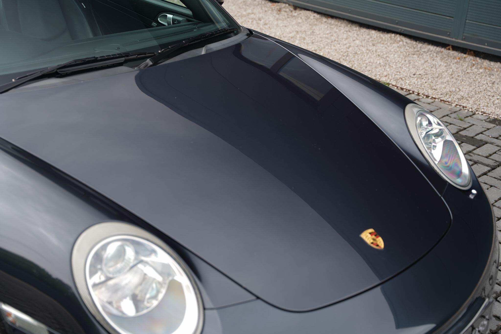 Porsche 911 view 37