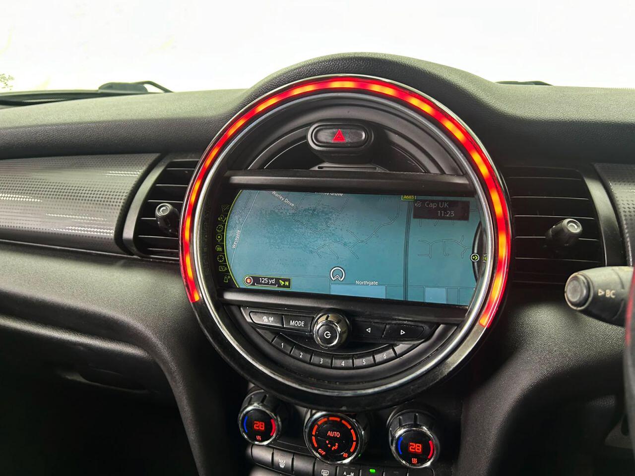 Mini Hatch view 16