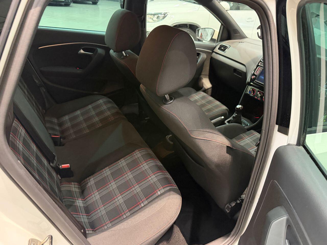 Volkswagen Polo view 22