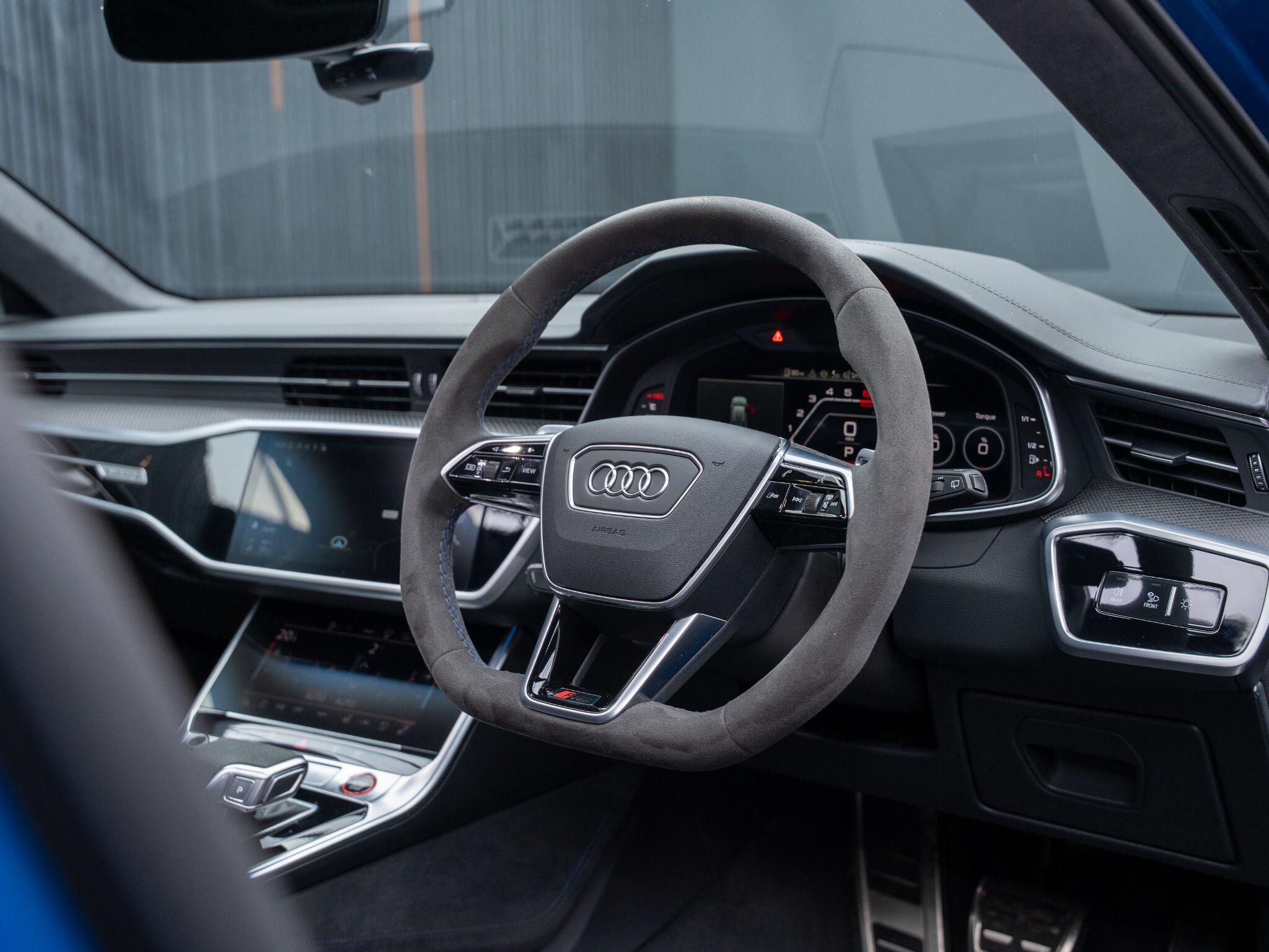 Audi RS6 view 48