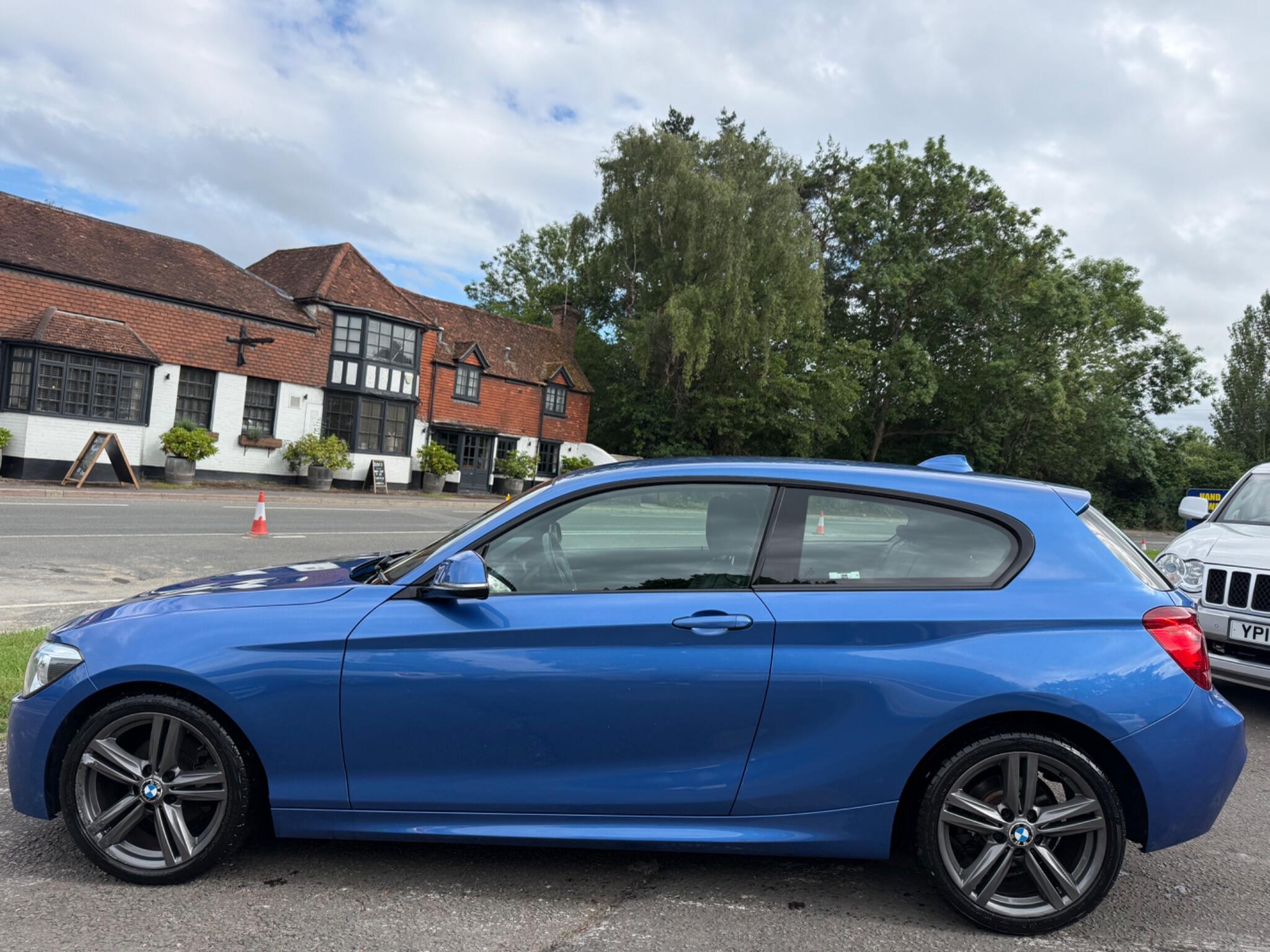 BMW 1 Series view 7